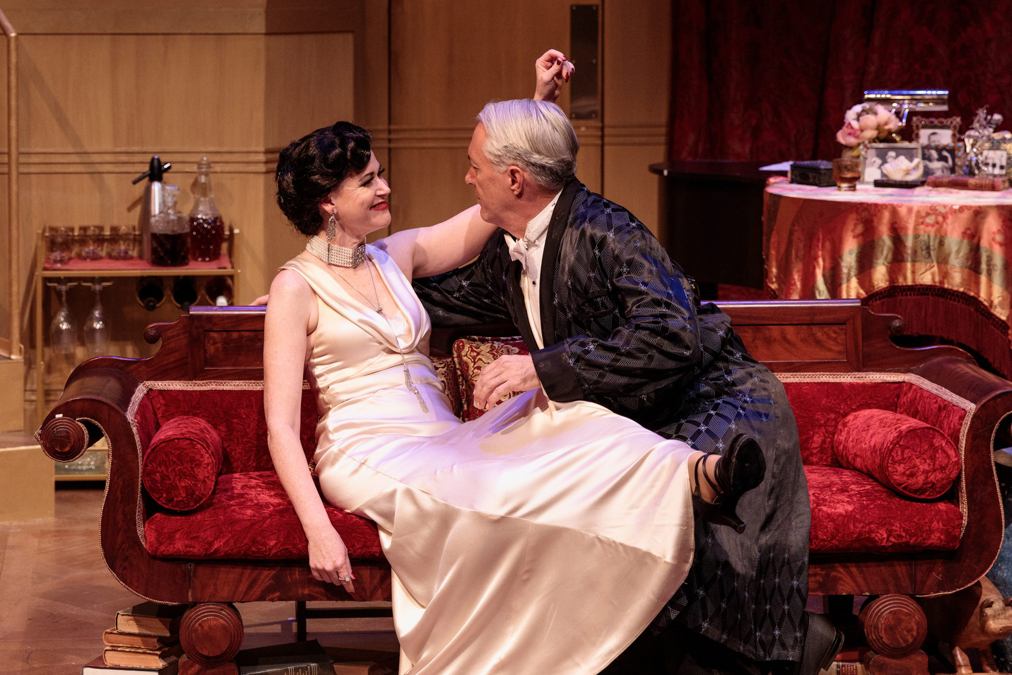 Review: Cygnet's well-heeled 'Present Laughter' sparkles with wit and elegance - Vimarsana News