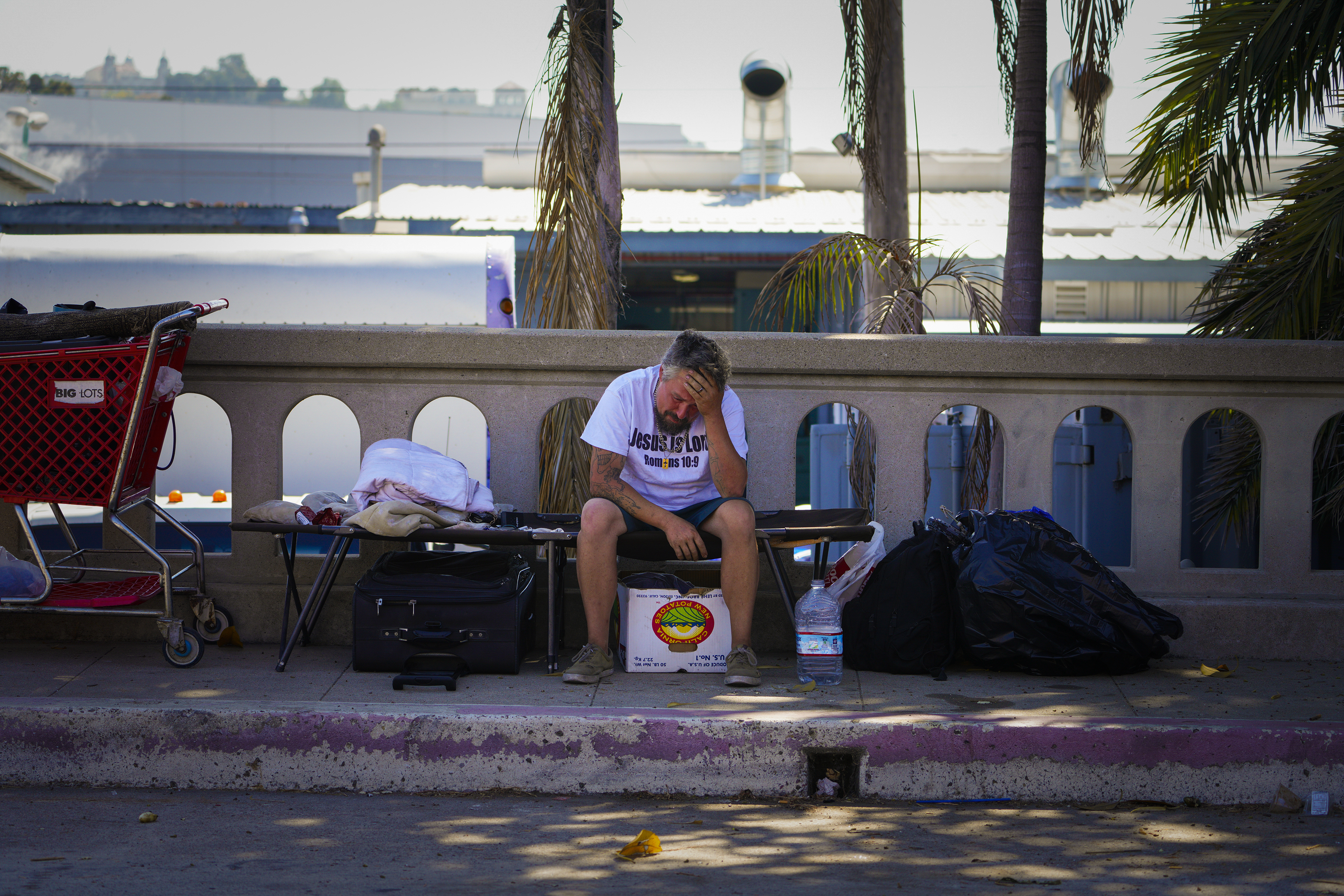 County considers plan to track homeless by name, not number - Vimarsana News