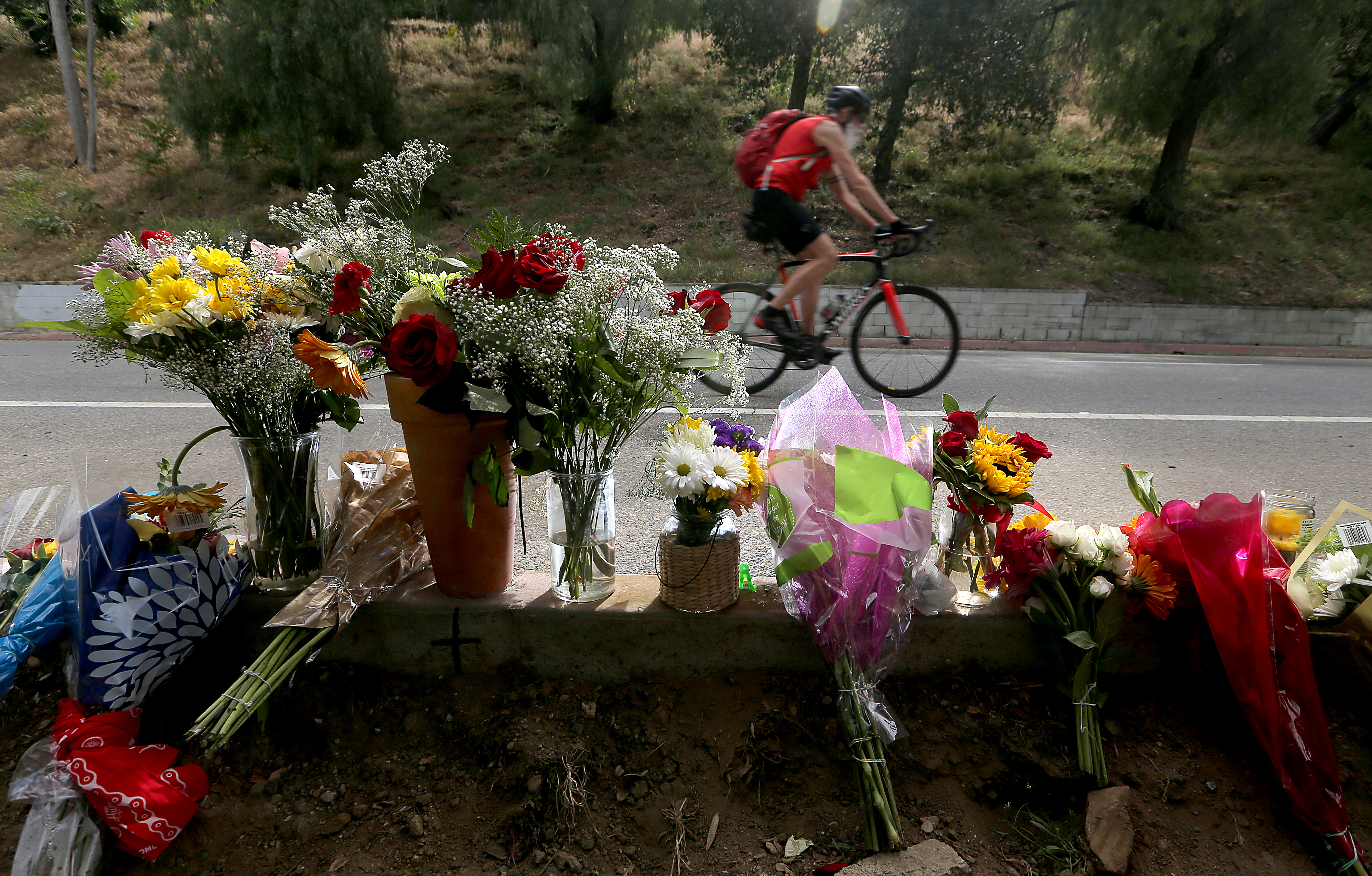 Cyclists call for increased safety after rider killed in Griffith Park - Vimarsana News