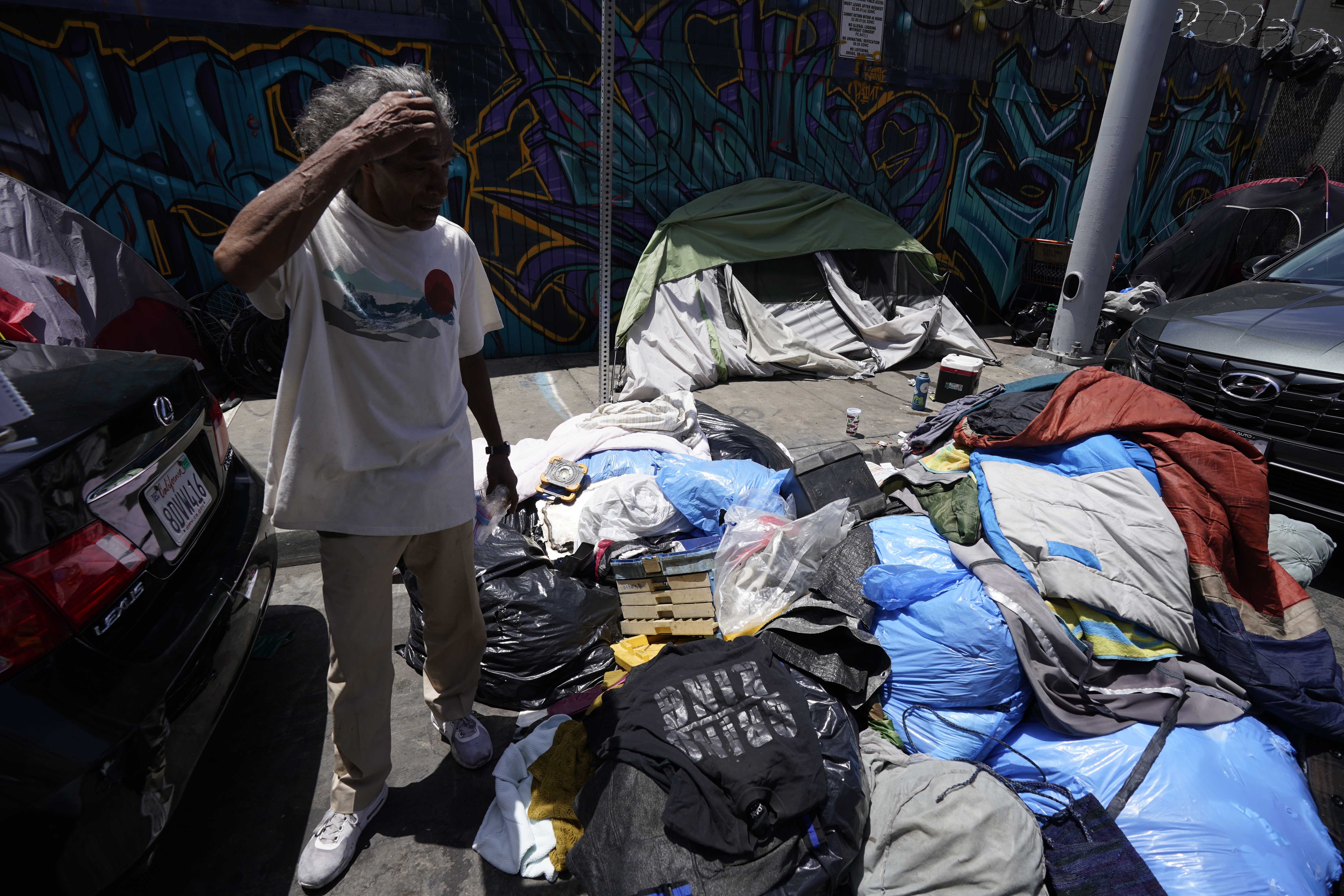 Homeless surprised by city crackdown at East Village encampment - Vimarsana News