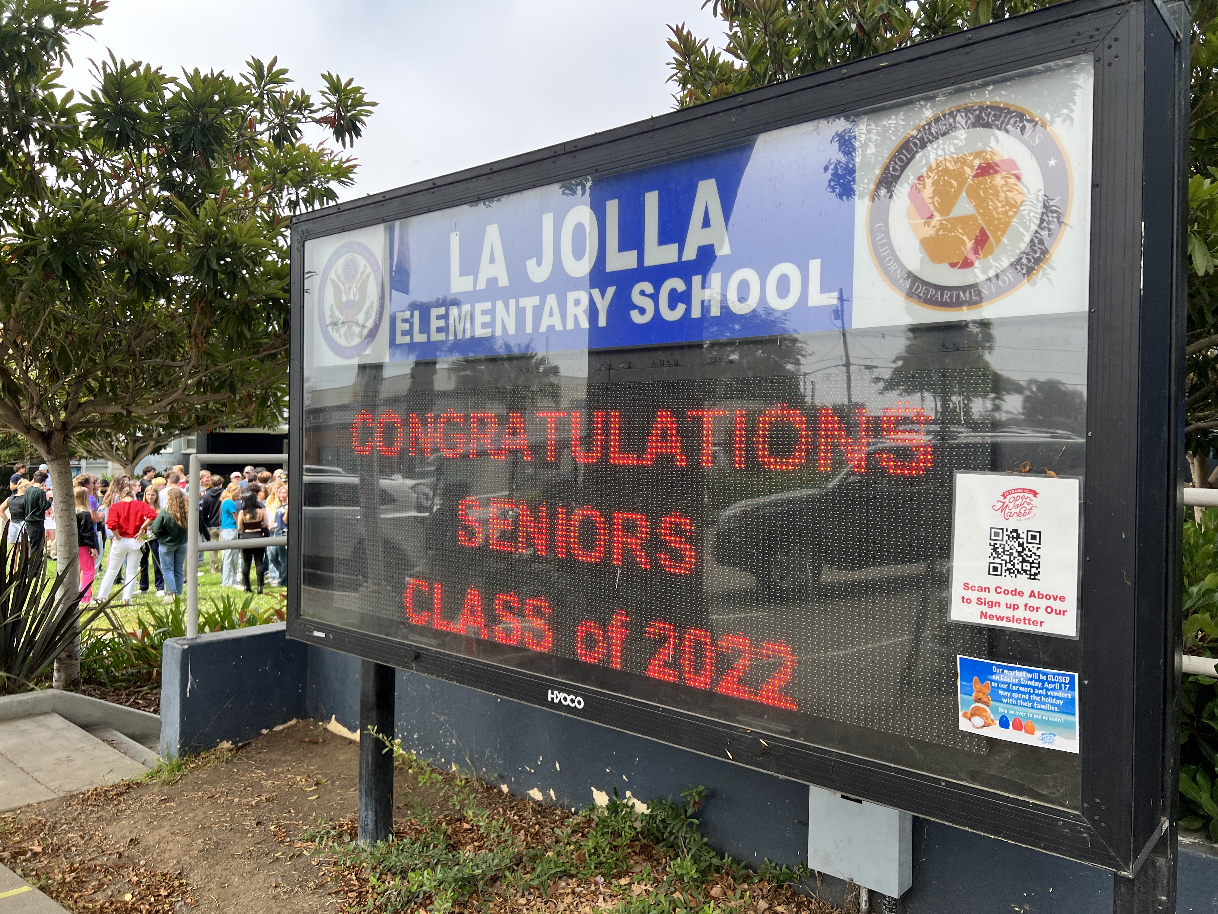 Visiting scholars: La Jolla elementary schools hold reunions for graduating high school seniors - Vimarsana News