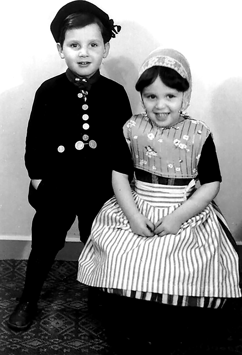 A newspaper photo unlocked buried history for two Holocaust survivors - Vimarsana News