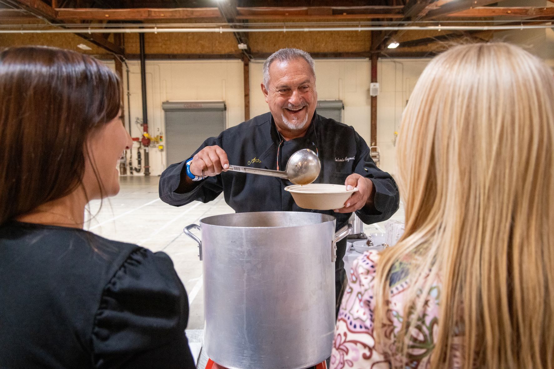 The Crowd: A bowl of soup, bit of lettuce served up at Second Harvest's 'No Lunch, Lunch' event - Vimarsana News