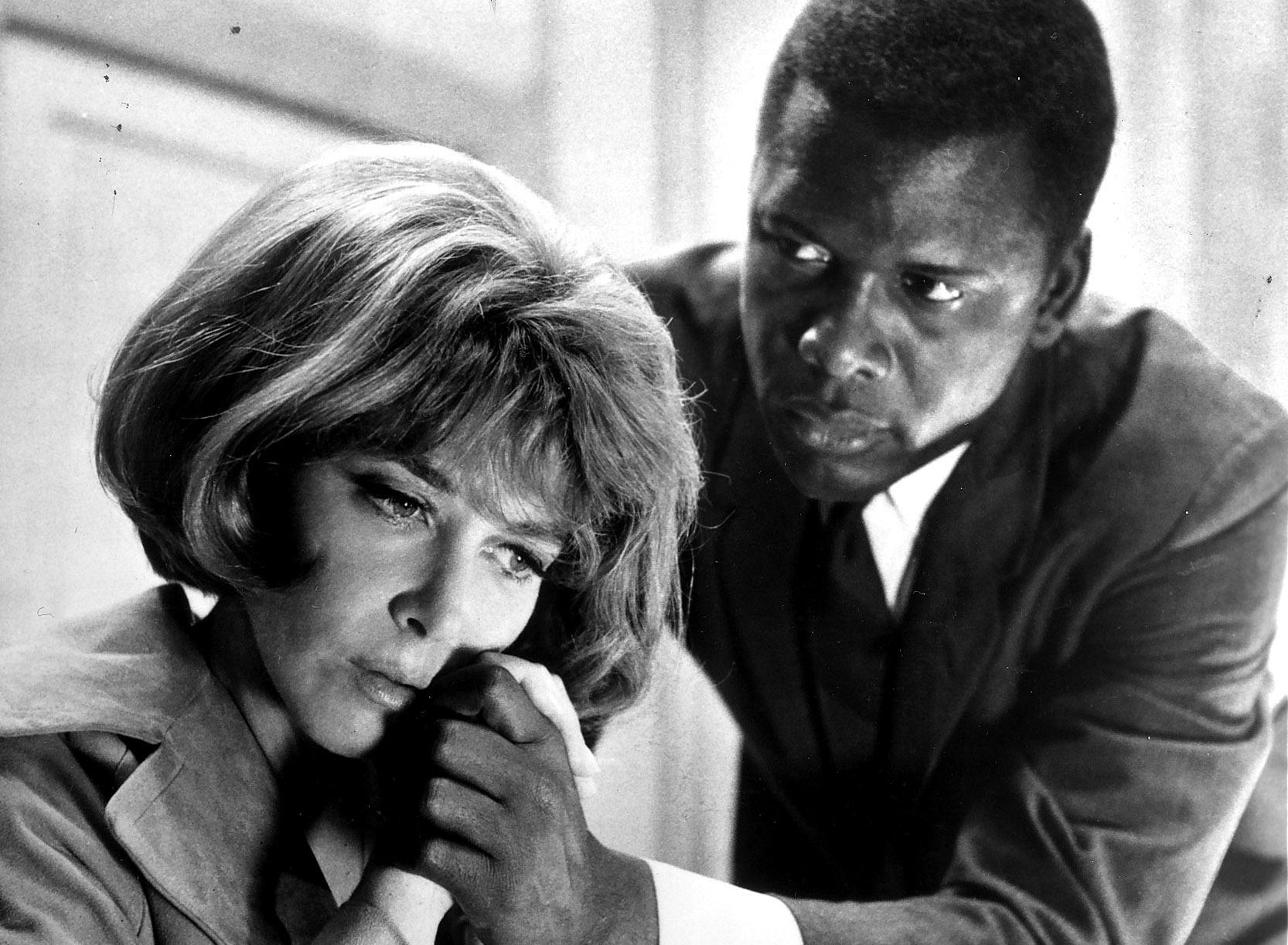 Sidney Poitier death: Where to watch 7 of his iconic movies - Vimarsana News