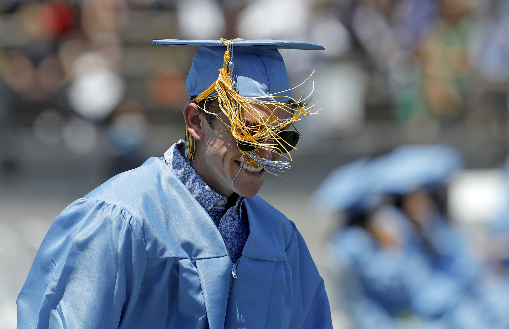 Corona del Mar's Sea Kings of 2021 wear their crowns proudly for graduation - Vimarsana News