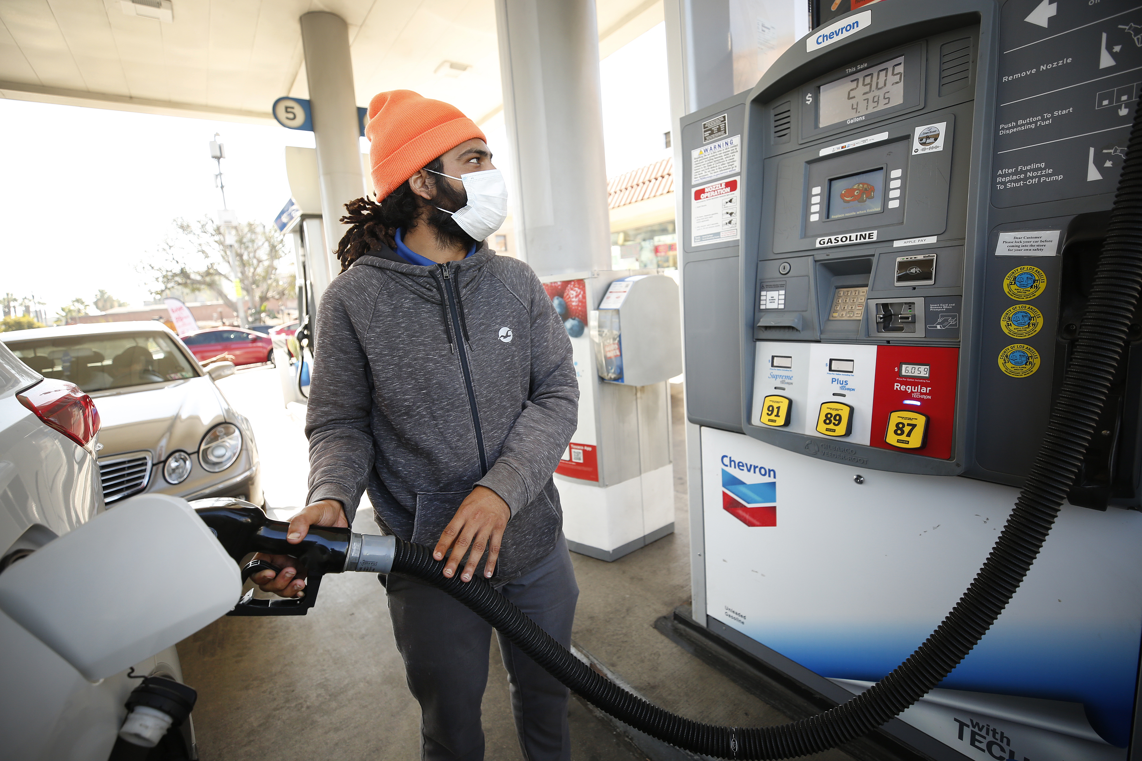 Why California's gas prices are so high - Los Angeles Times - Vimarsana News