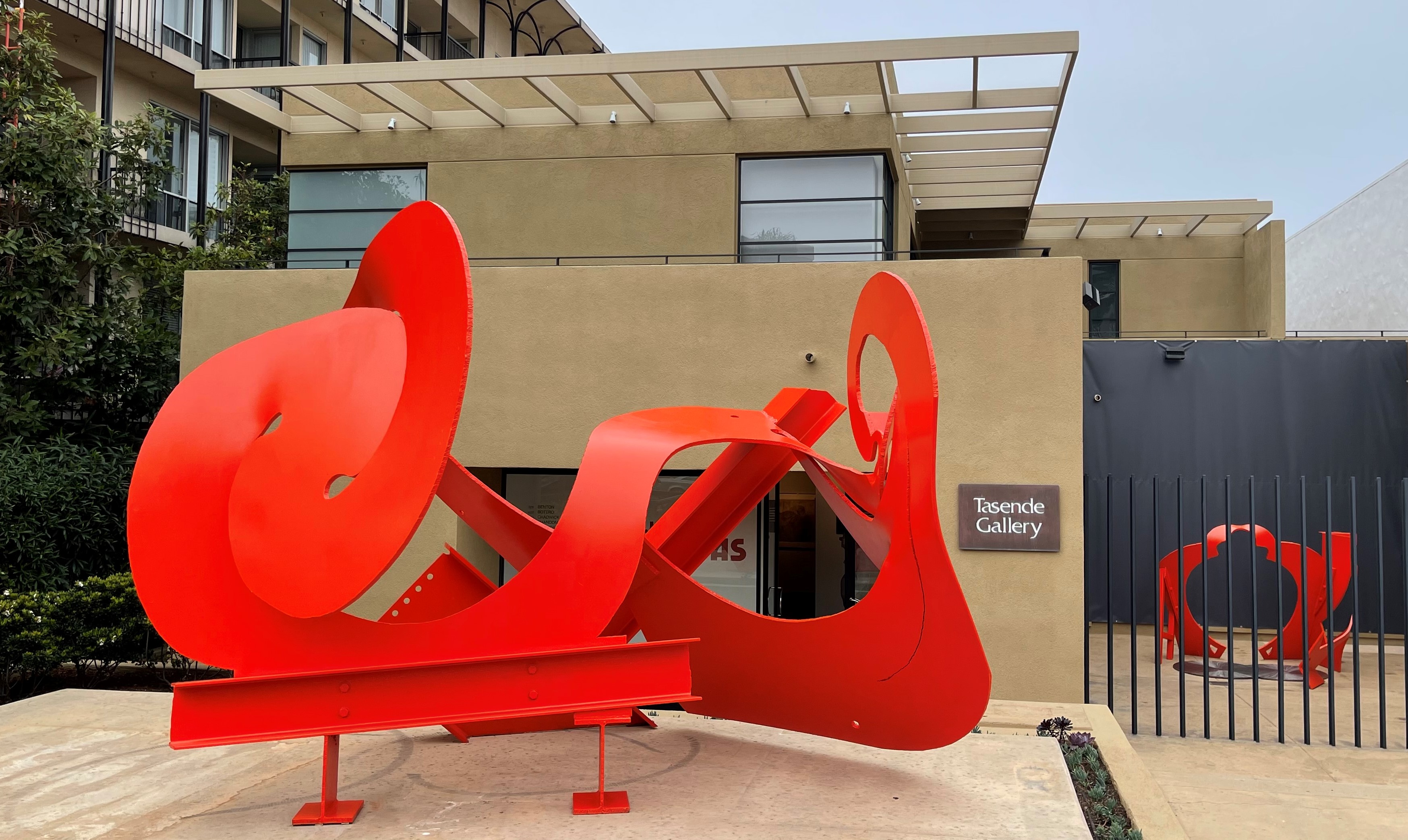 Tasende Gallery brings world-class sculptures to La Jolla - Vimarsana News