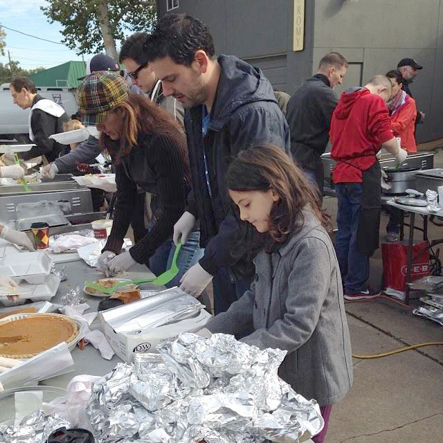 Gobble Gobble Give to distribute Thanksgiving meals to homeless - Vimarsana News