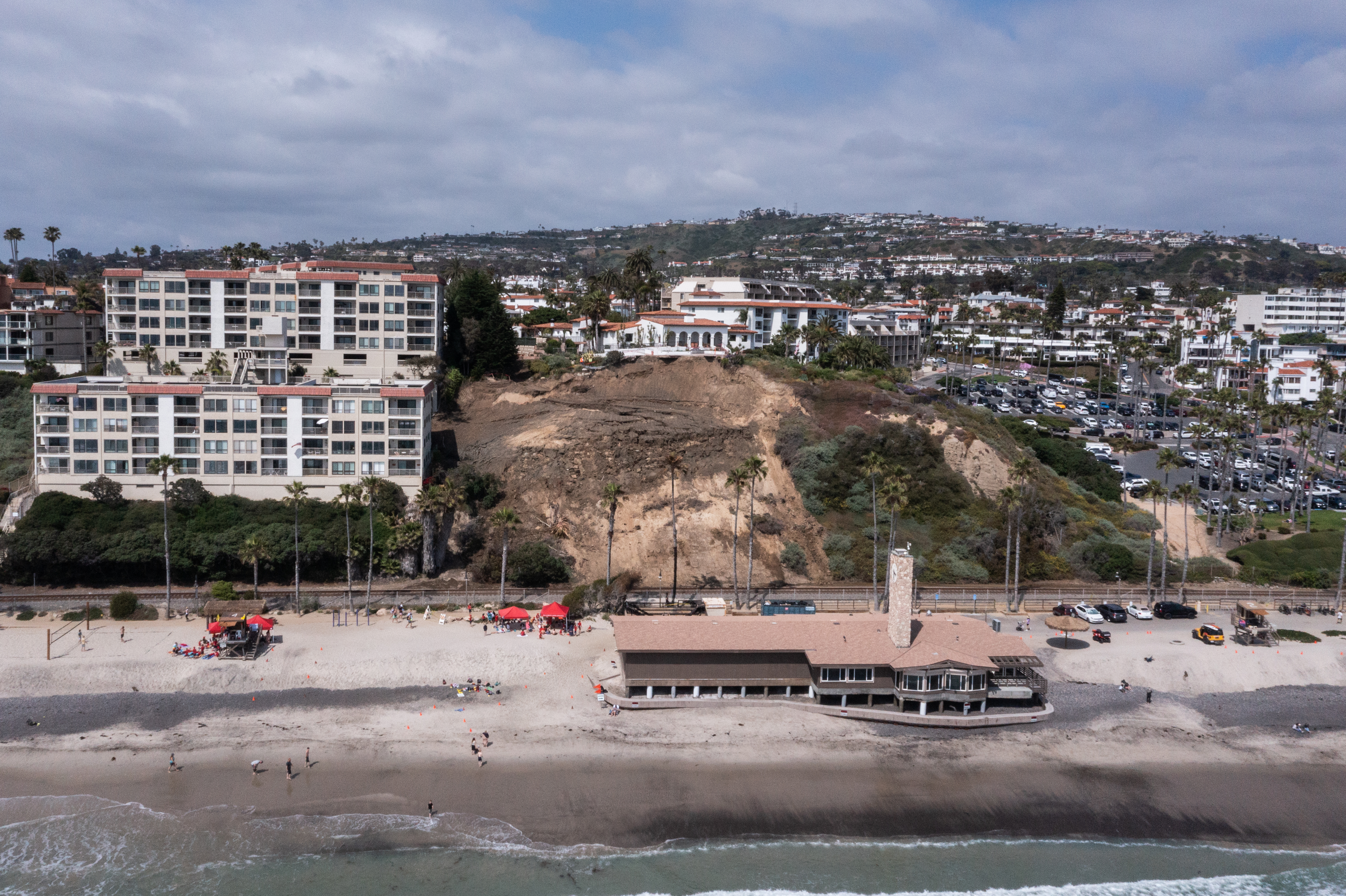 Amtrak to reduce bus bridges on San Diego-Orange County border beginning Monday - Vimarsana News