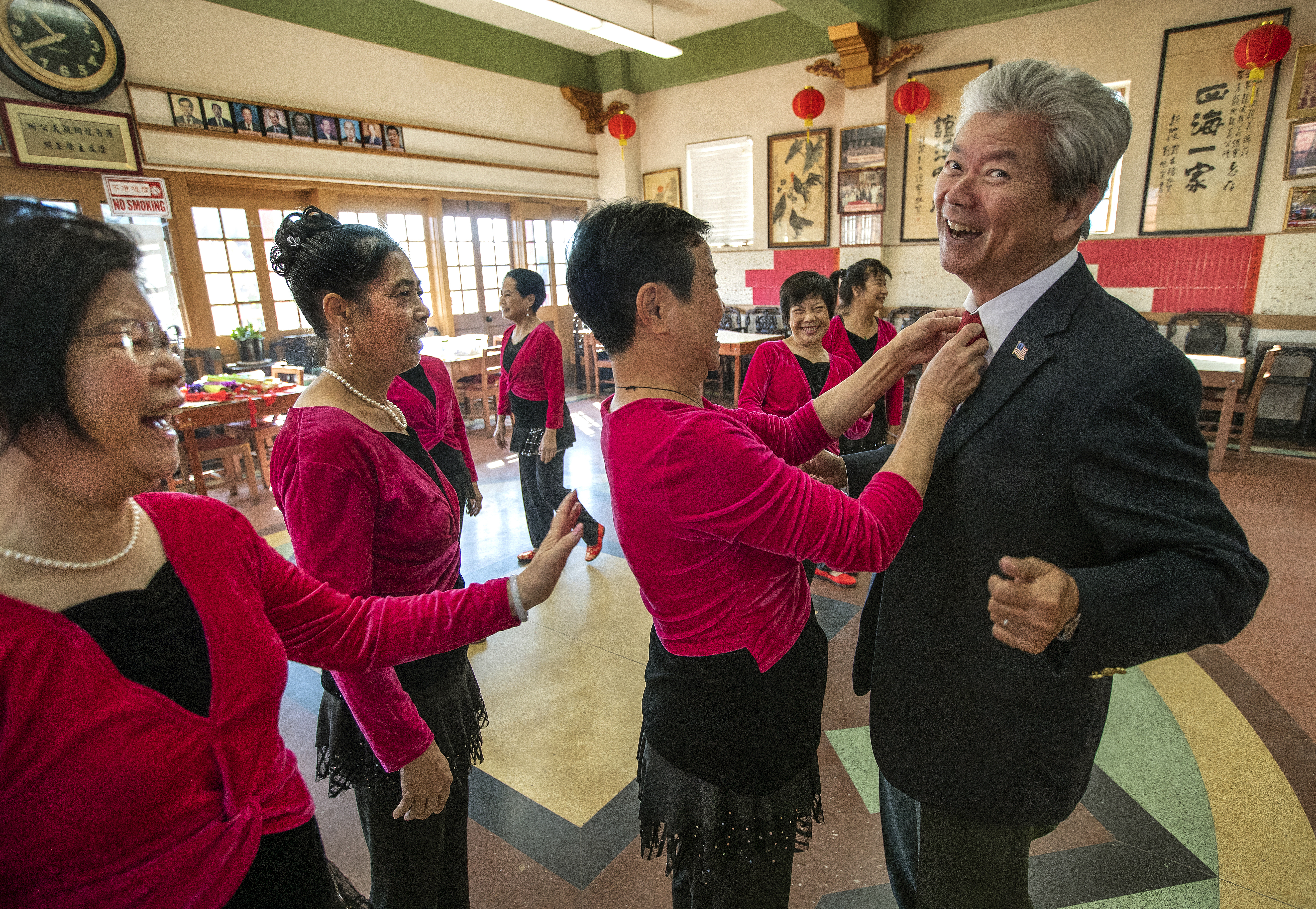 In L.A. Chinatown, mutual aid clubs are still going strong. But their future is uncertain - Vimarsana News