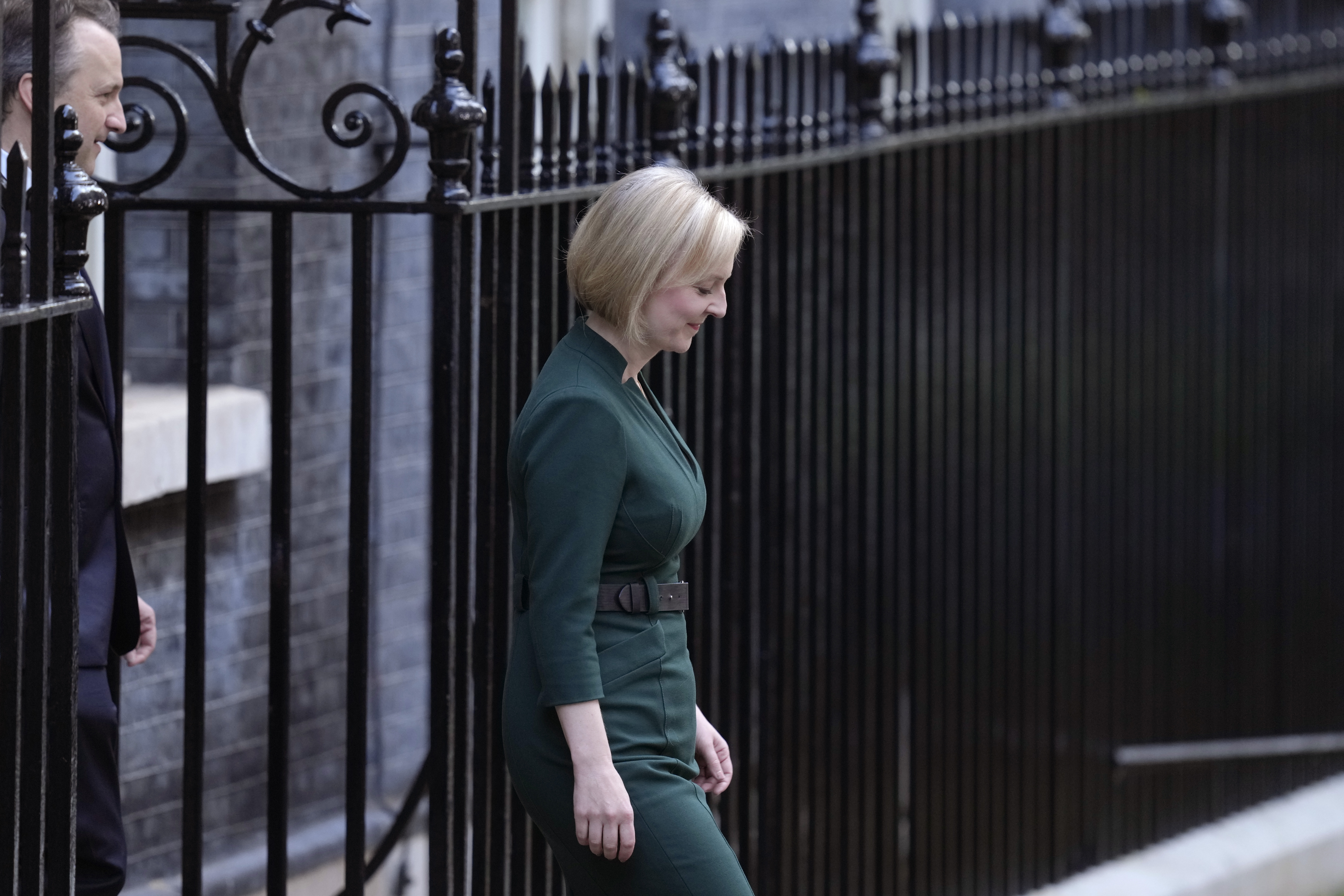 Op-Ed: Liz Truss failed, but the lure of free market thinking won't - Vimarsana News