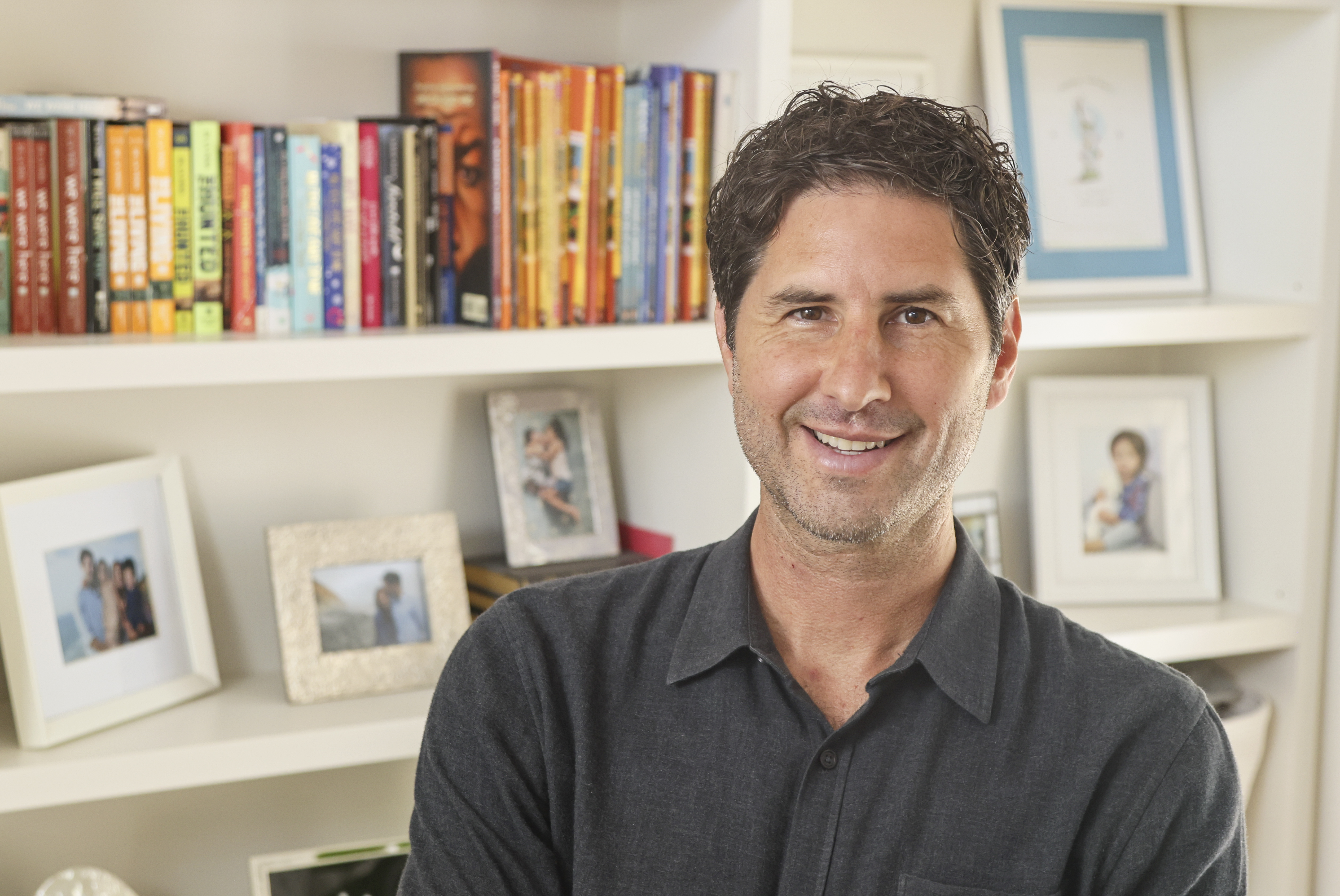 San Diego author Matt de la Peña wants his work to be inclusive while also trusting kids with the truth - Vimarsana News