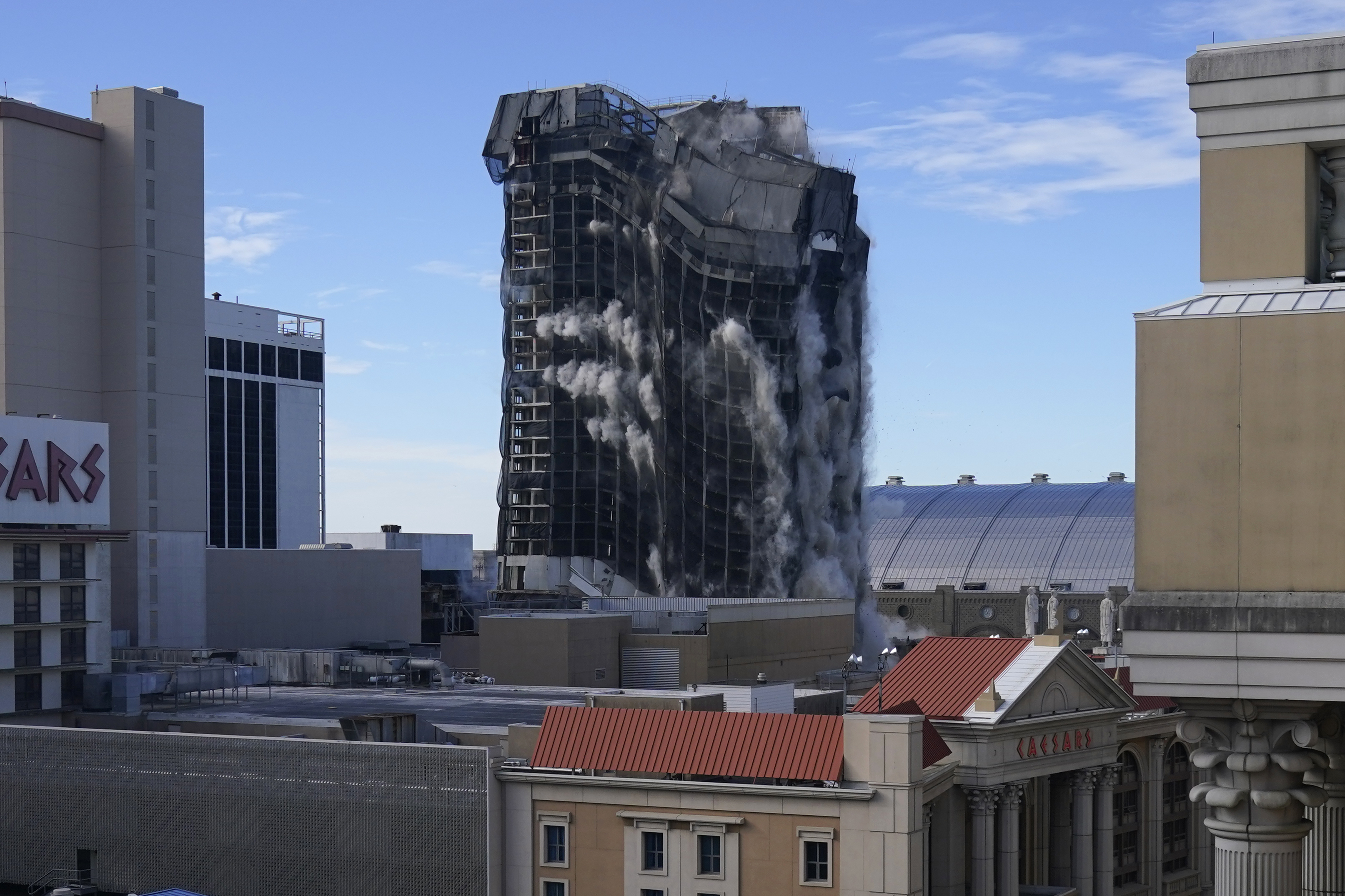 Former Trump Plaza casino where stars played is demolished - Vimarsana News