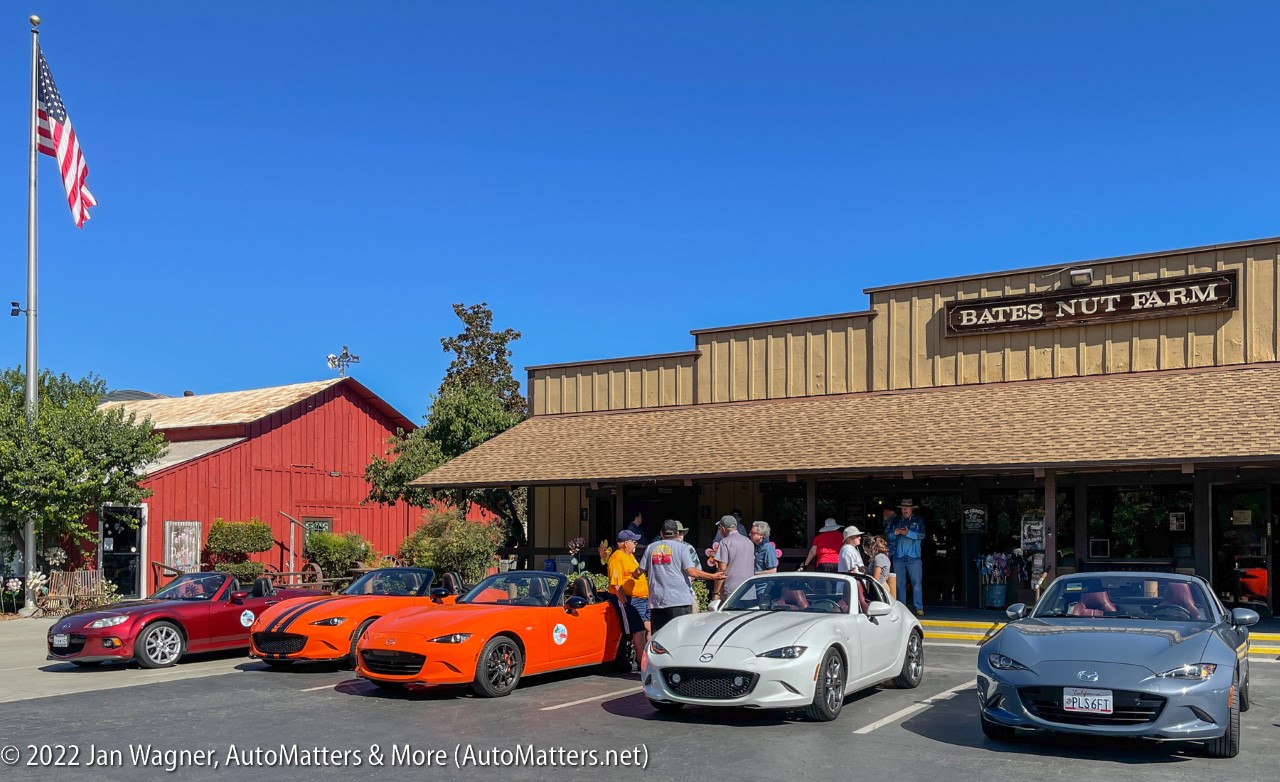 AutoMatters & More: The San Diego Miata Club's 'End of Summer' run, aka 'The Peacock Run' - Vimarsana News