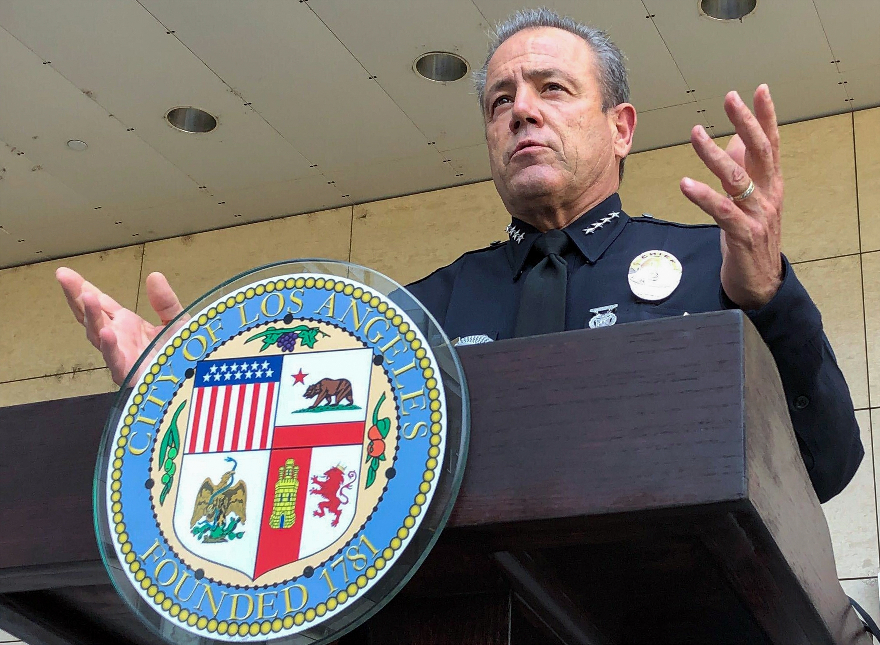 LAPD asked about missed warnings with unit accused of stealing, turning off body cams - Vimarsana News