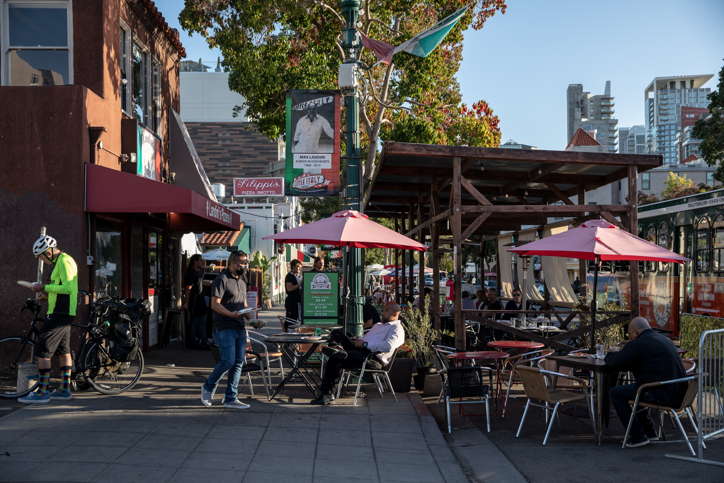 Like dining in the street? San Diego decides to make pandemic experiment permanent for restaurants - Vimarsana News