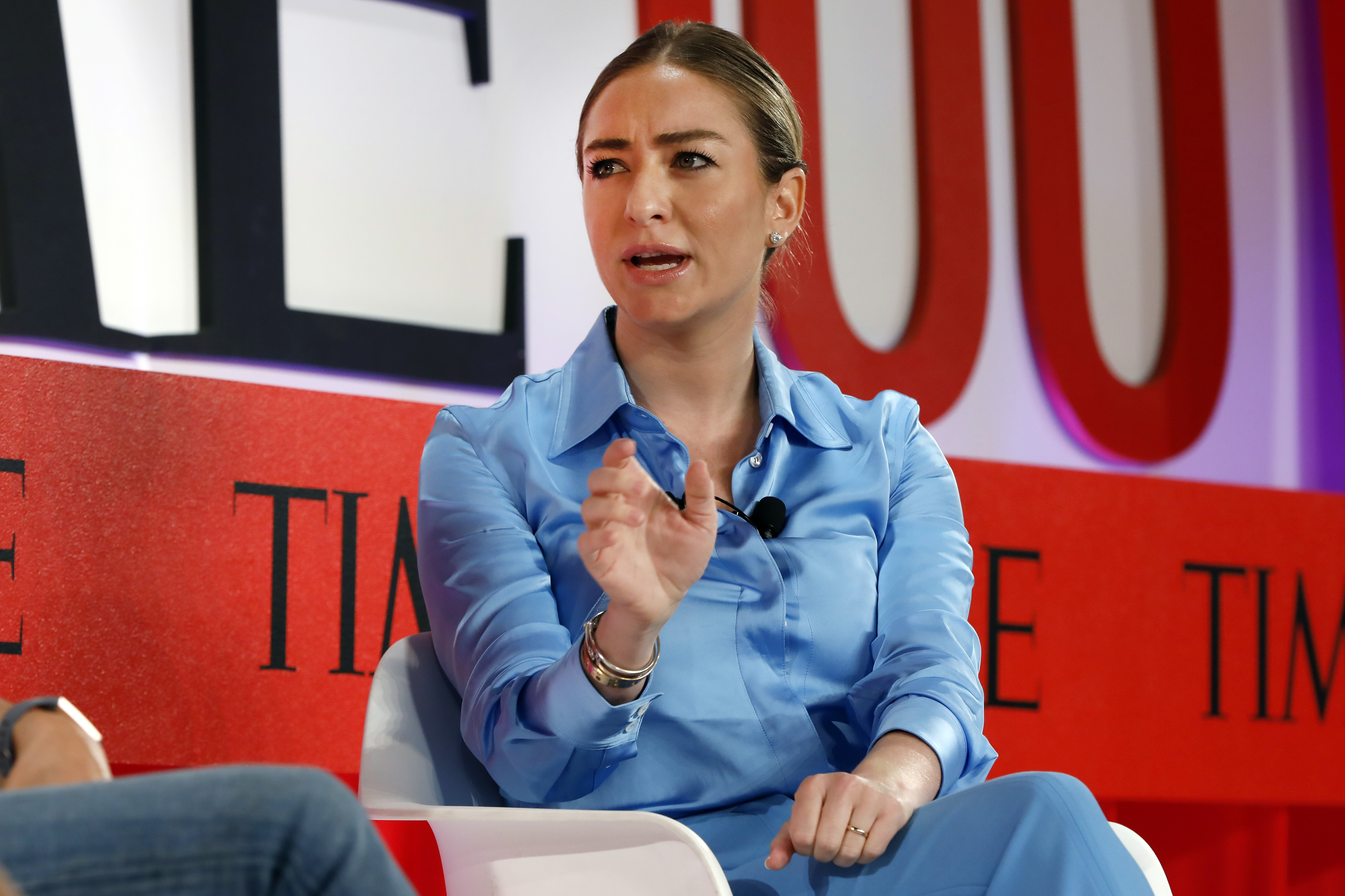 Dating app Bumble jumps in debut after $2.15-billion IPO - Vimarsana News