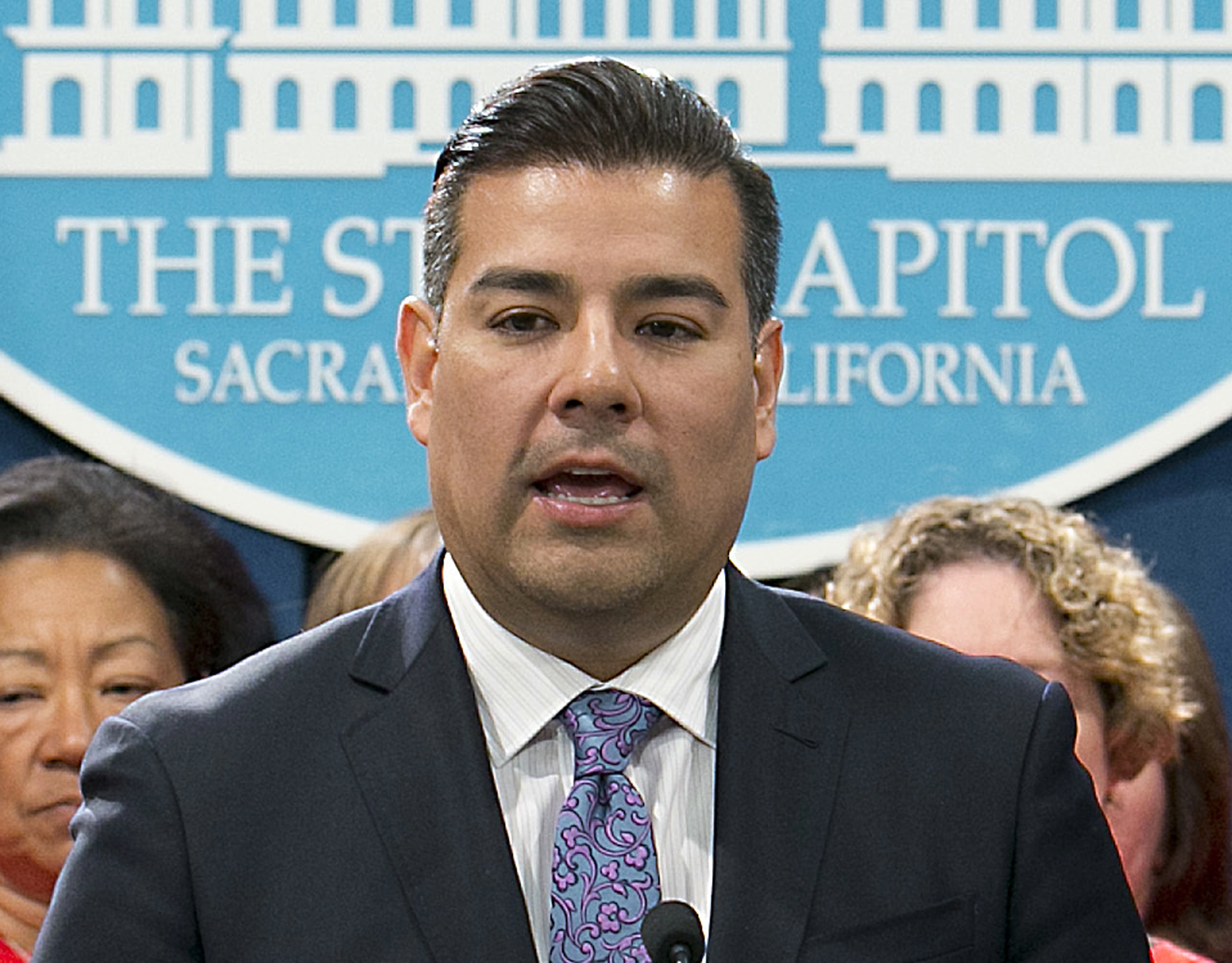 Consumer advocates criticize Ricardo Lara on GEICO rate hike - Vimarsana News