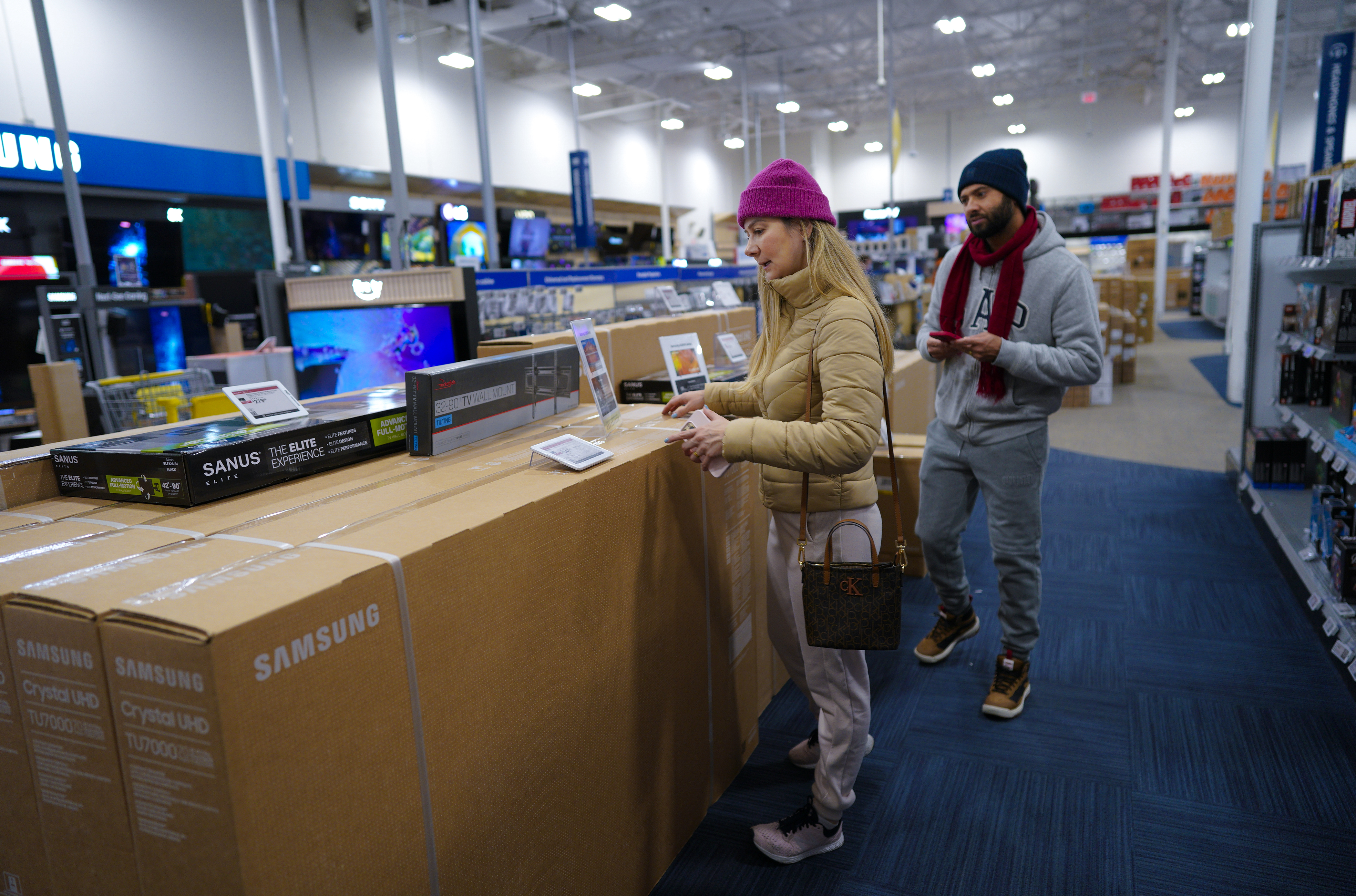 Black Friday shoppers in San Diego want low-prices or nothing at all - The San Diego Union-Tribune - Vimarsana News