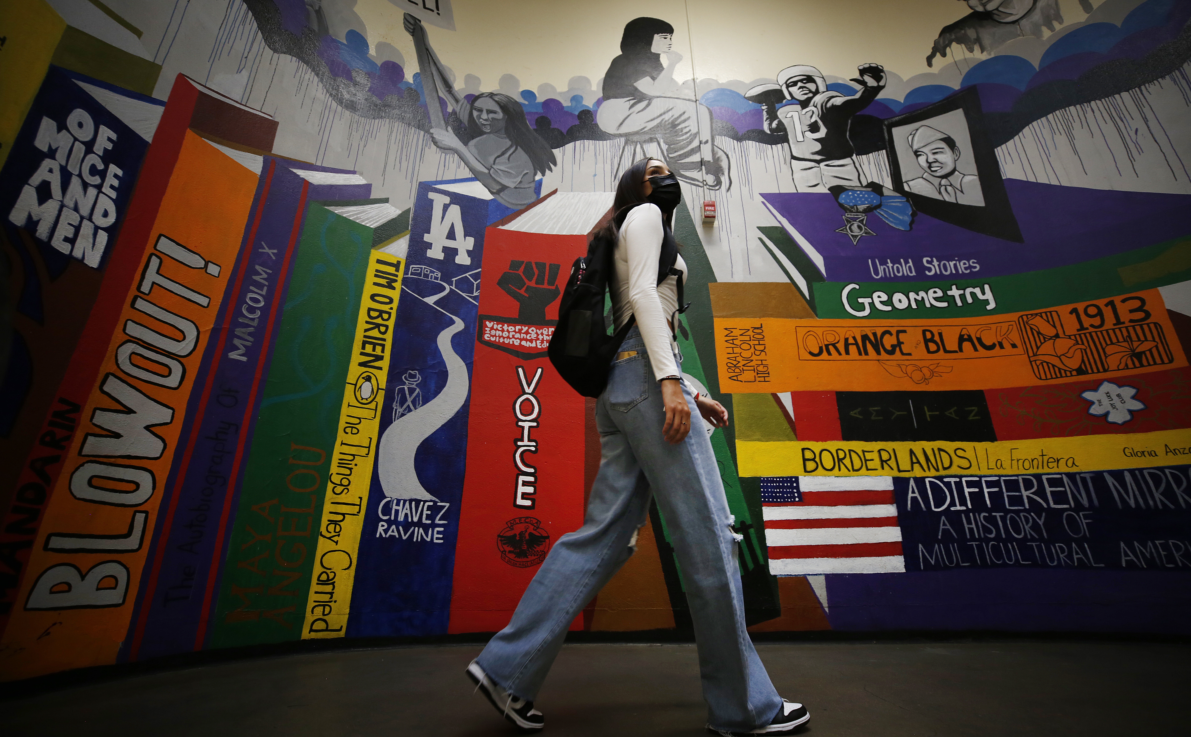 COVID-era learning challenges LAUSD after school closures - Vimarsana News