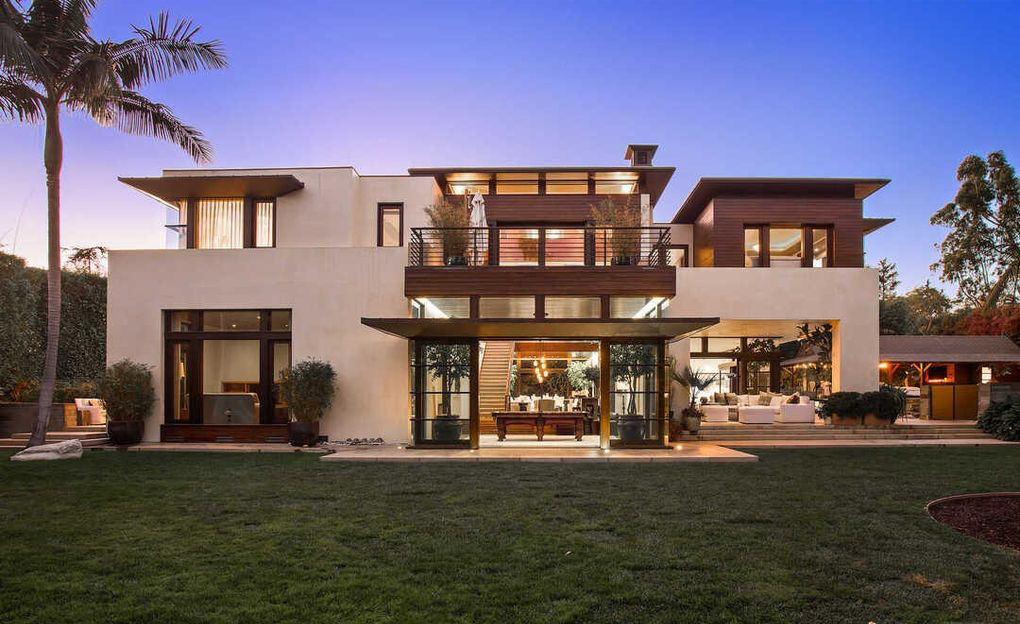 Matt Damon sells Pacific Palisades mansion for $18 million - Vimarsana News