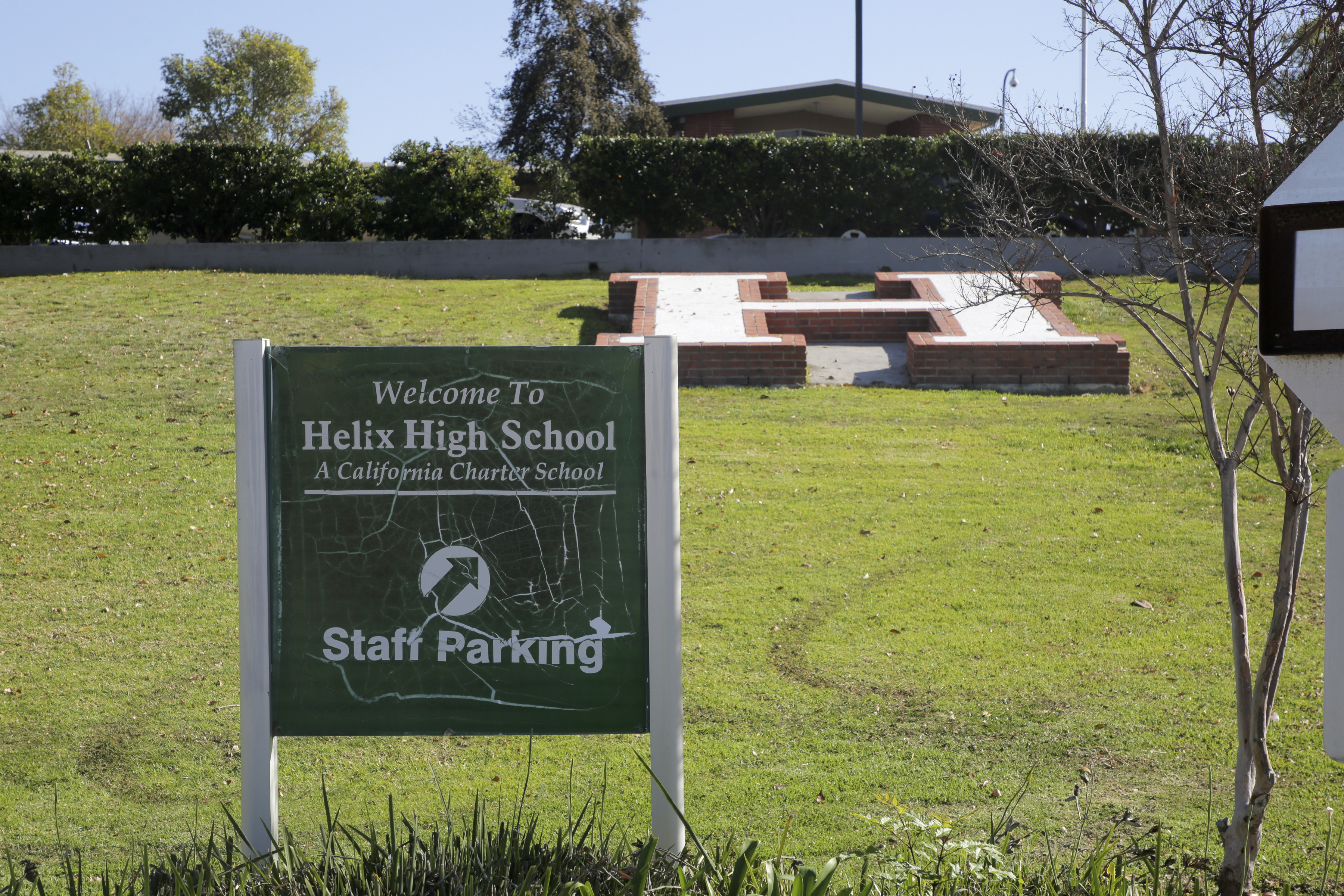 Some San Diego schools postpone reopening as Omicron drives up COVID cases - Vimarsana News