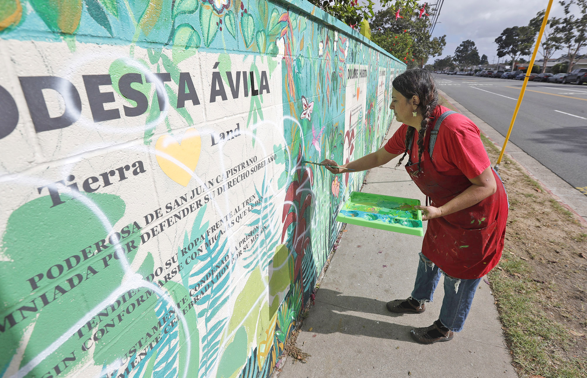 White supremacist tags deface but don't defeat Costa Mesa peace-building project - Vimarsana News