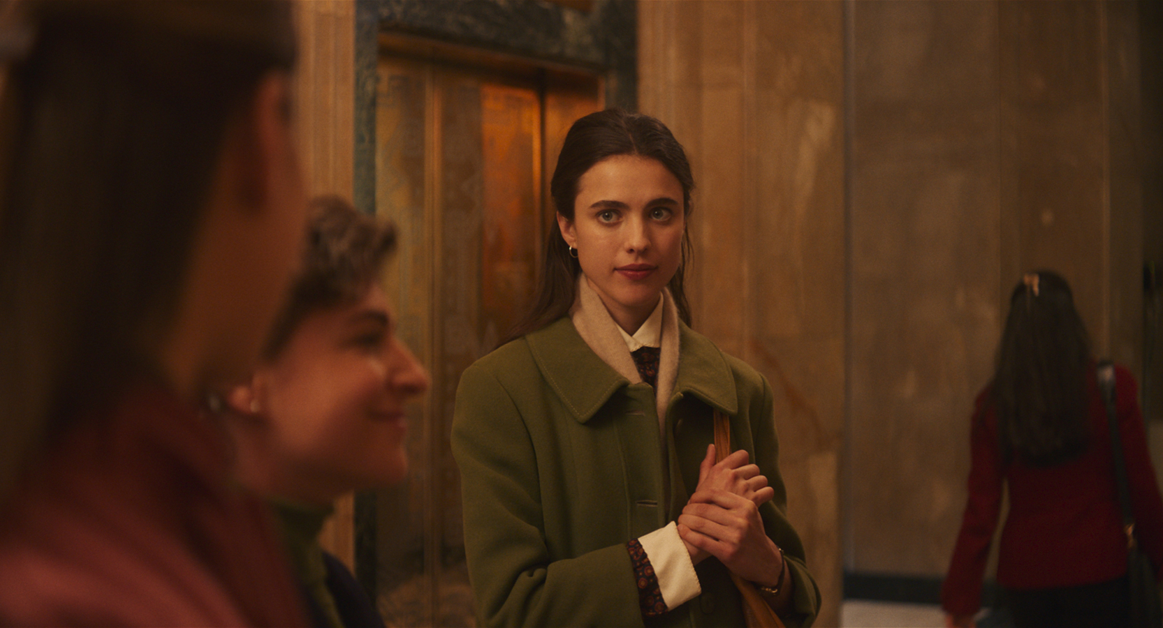'My Salinger Year' review: Margaret Qualley in winning performance - Vimarsana News