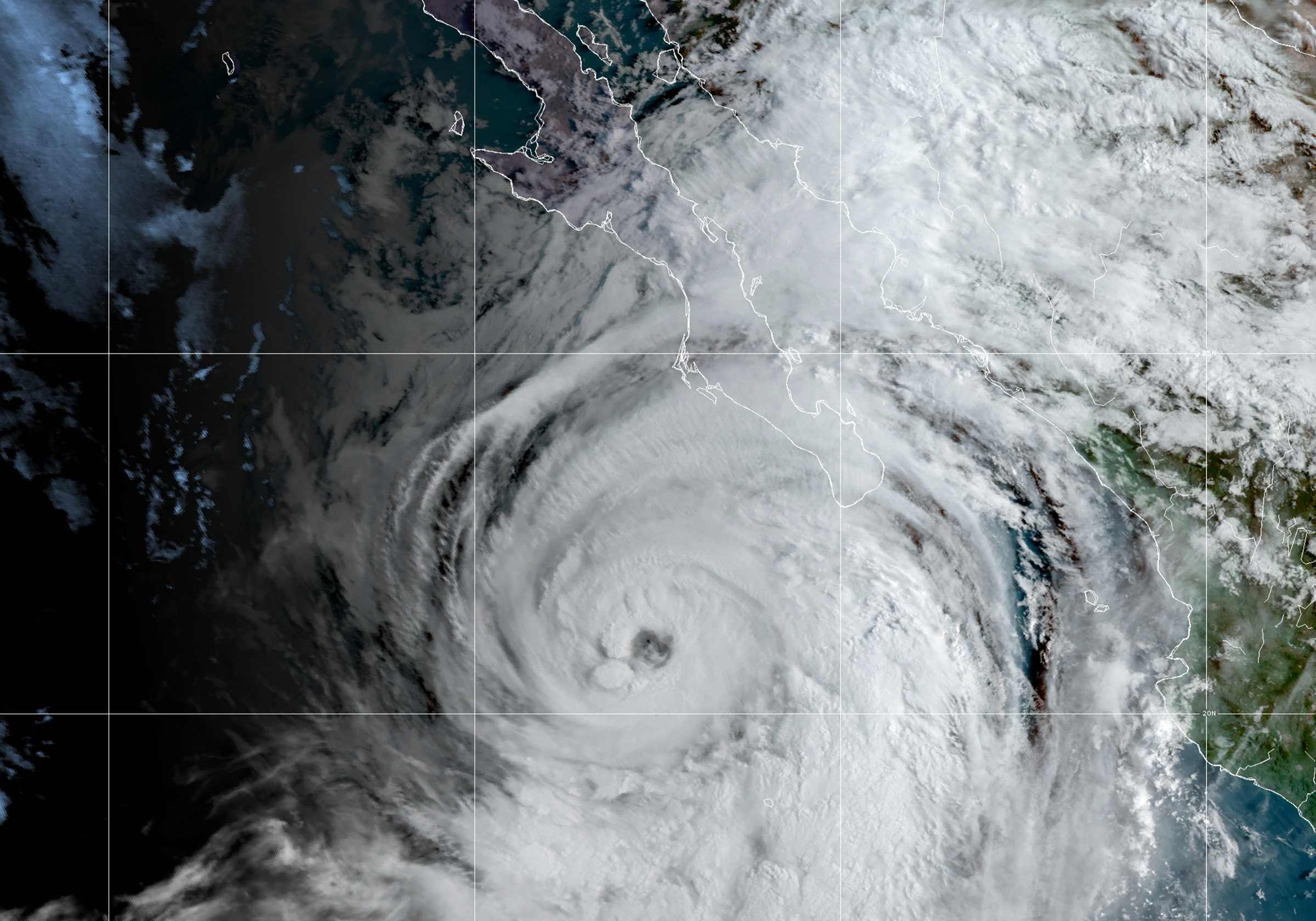 Hurricane Kay is expected to keep Southern California humid this weekend - Vimarsana News