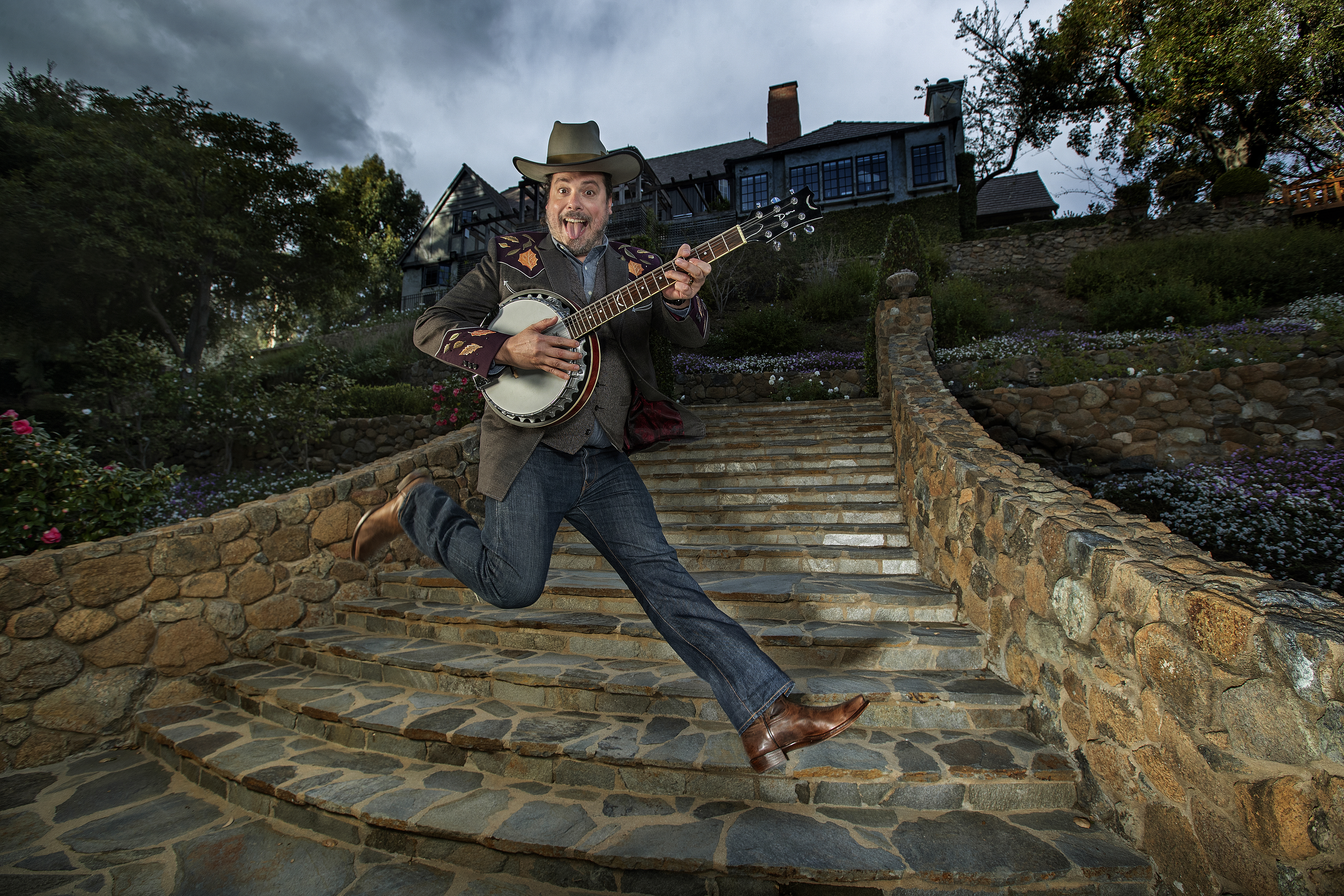 A jingle king helps musicians find their voice on podcasts - Vimarsana News