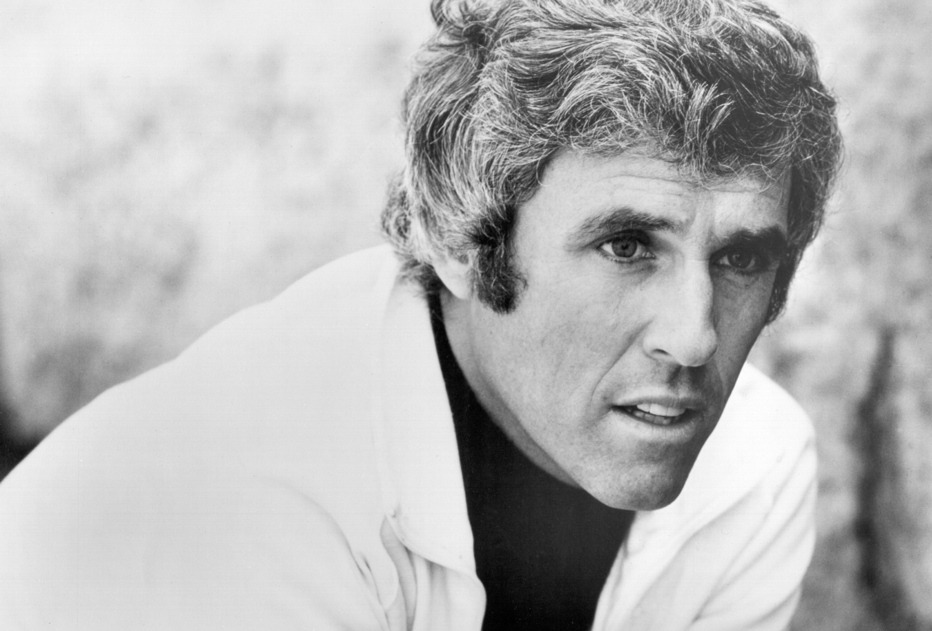 Diane Warren on Burt Bacharach: 'Every songwriter idolized him' - Vimarsana News