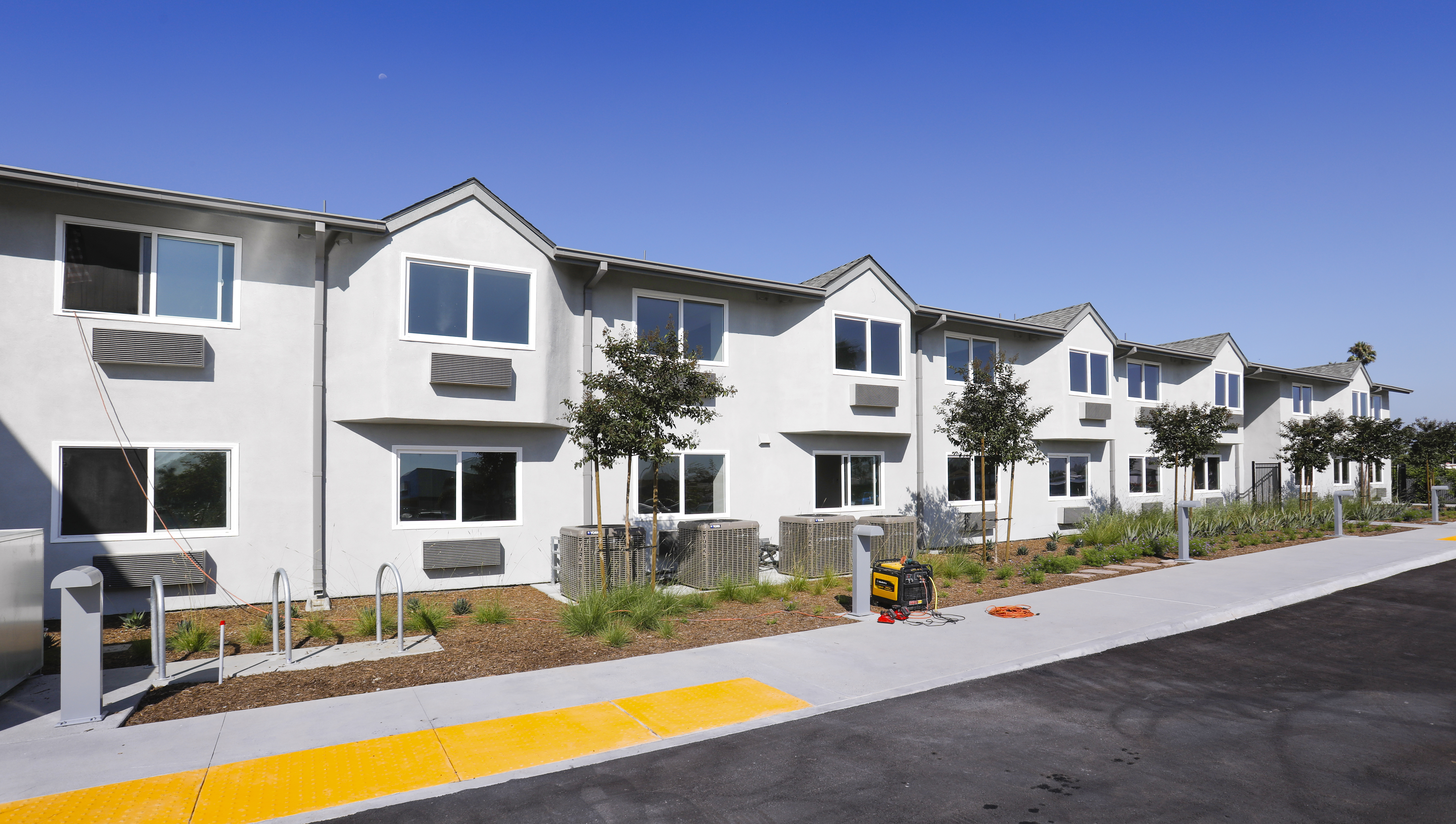 San Diego uses city-owned motel as shelter for homeless seniors - Vimarsana News