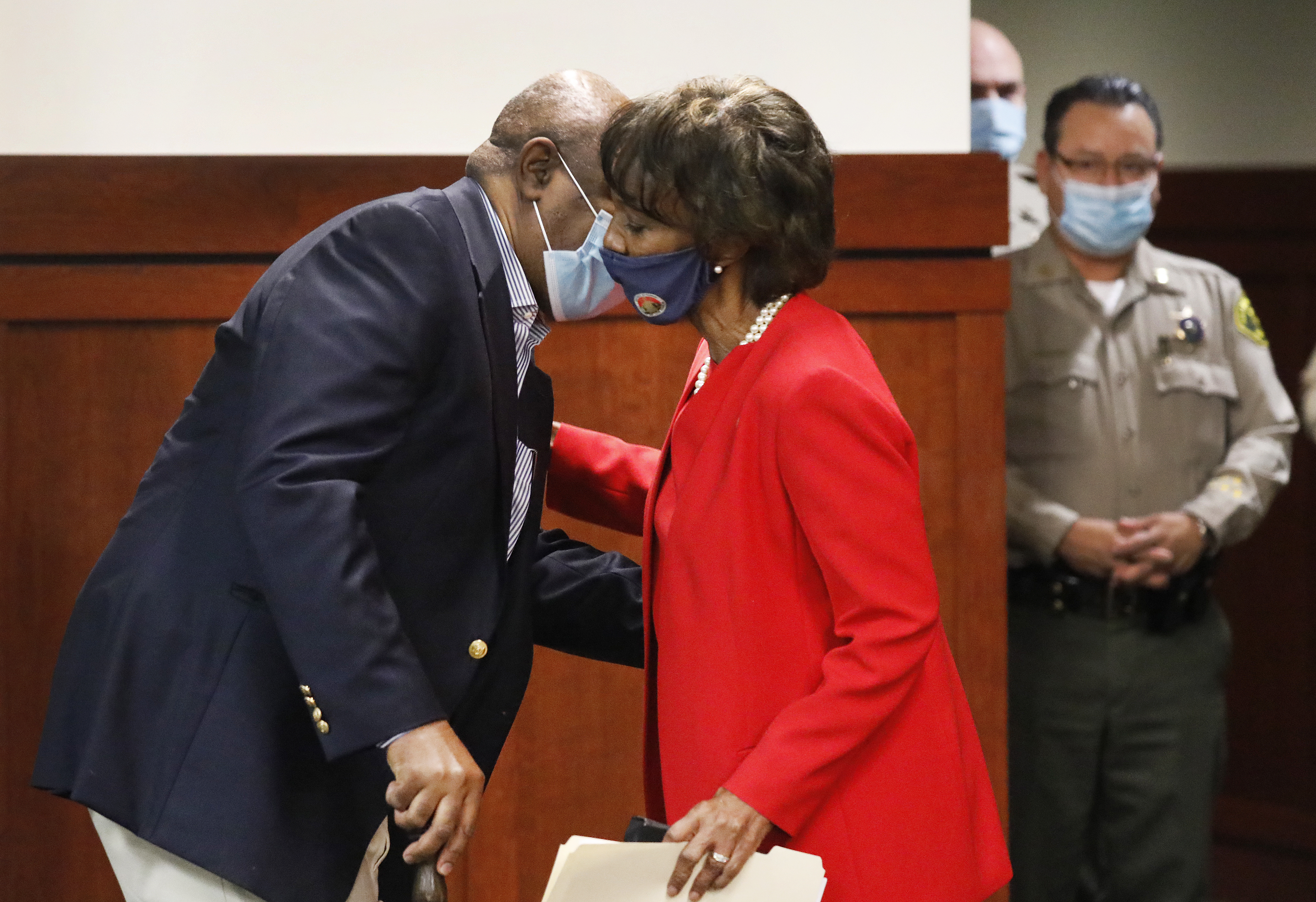 The husband of ex-Los Angeles D.A. Jackie Lacey avoids jail in gun case - Vimarsana News