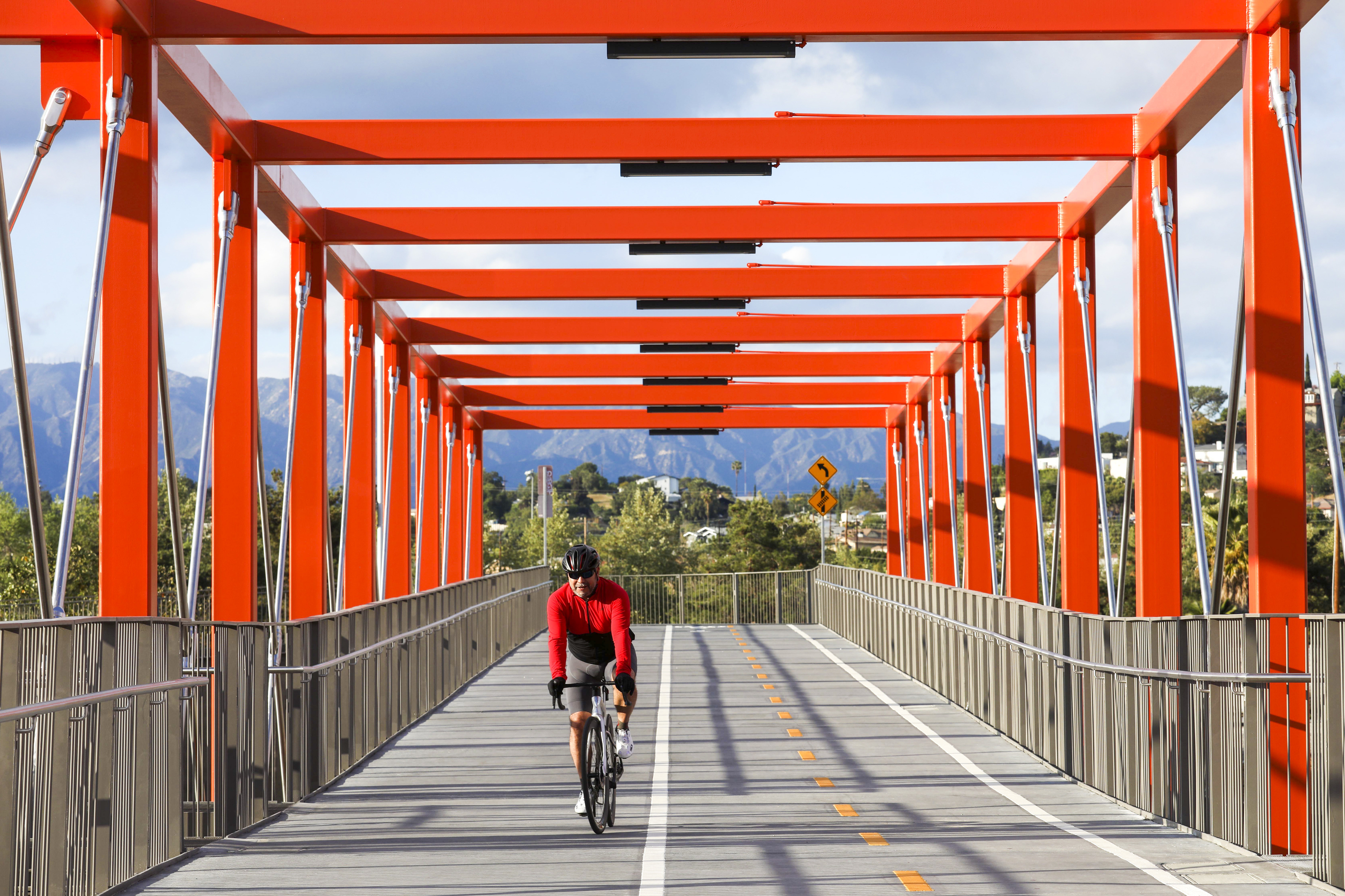 Walk or bike across the L.A. River on the new Taylor Yard Bridge - Vimarsana News