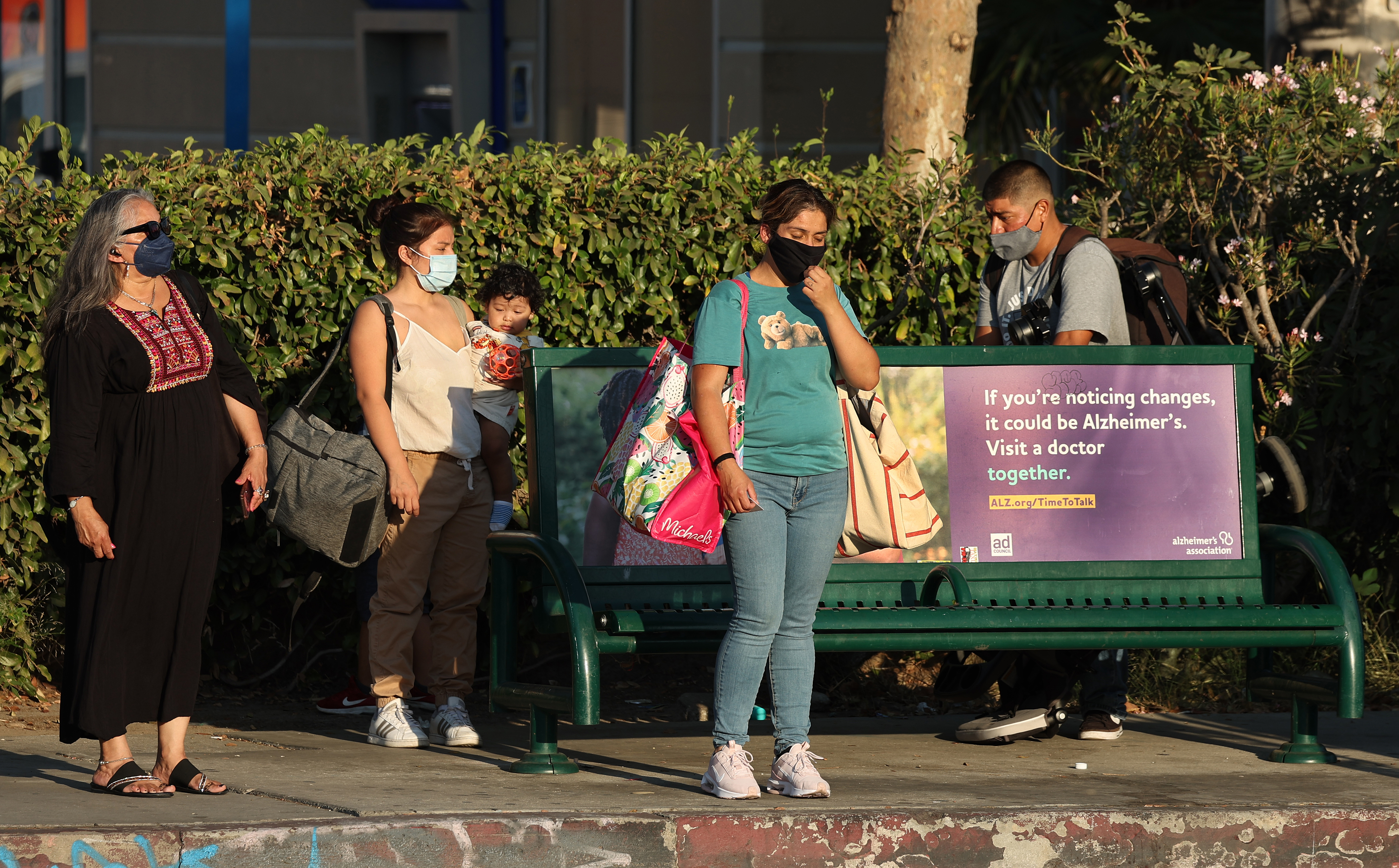 Amid heat waves, when will L.A. offer bus riders more shade? - Vimarsana News