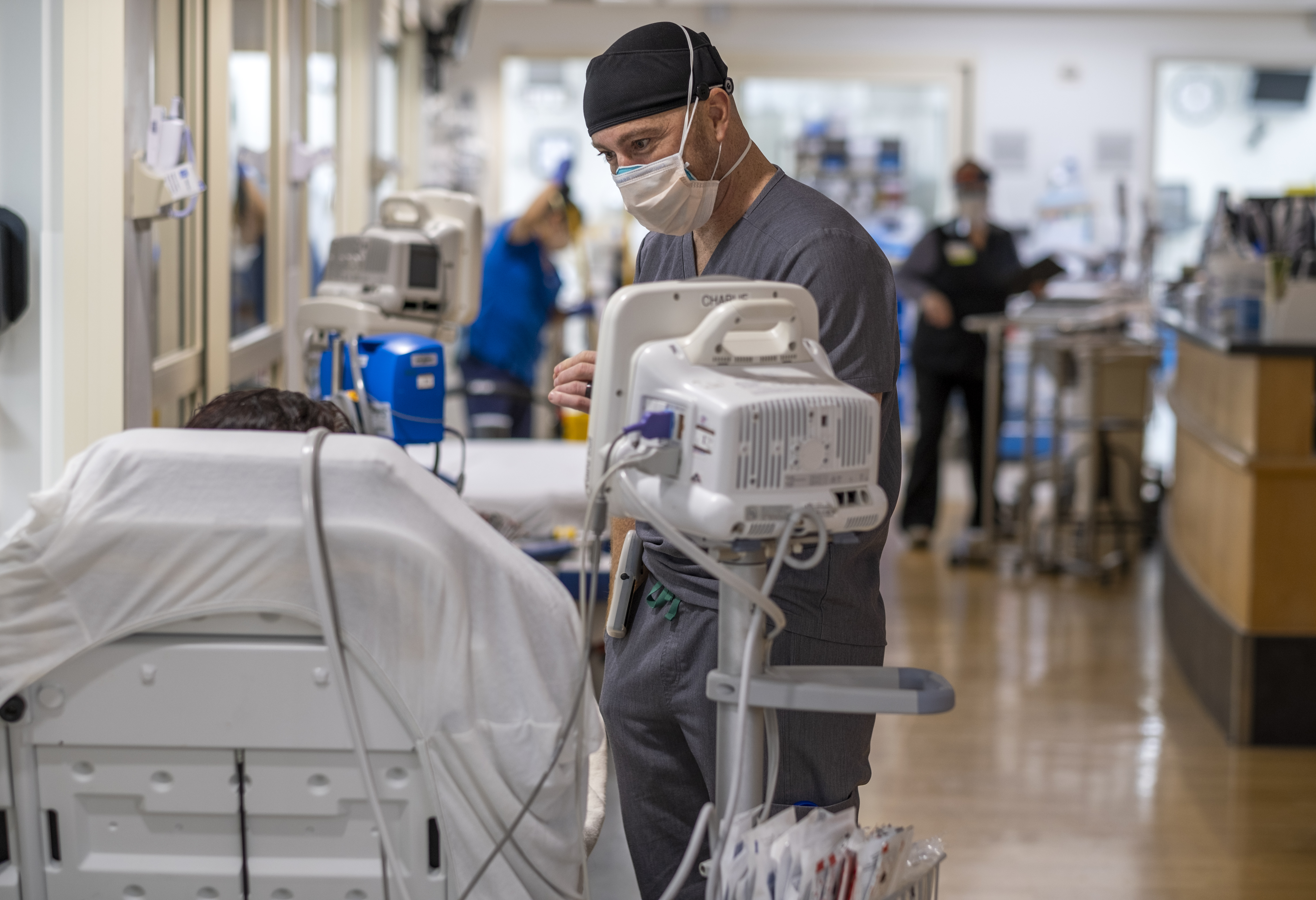 L.A. County hospital beds drop to lowest availability of pandemic - Vimarsana News