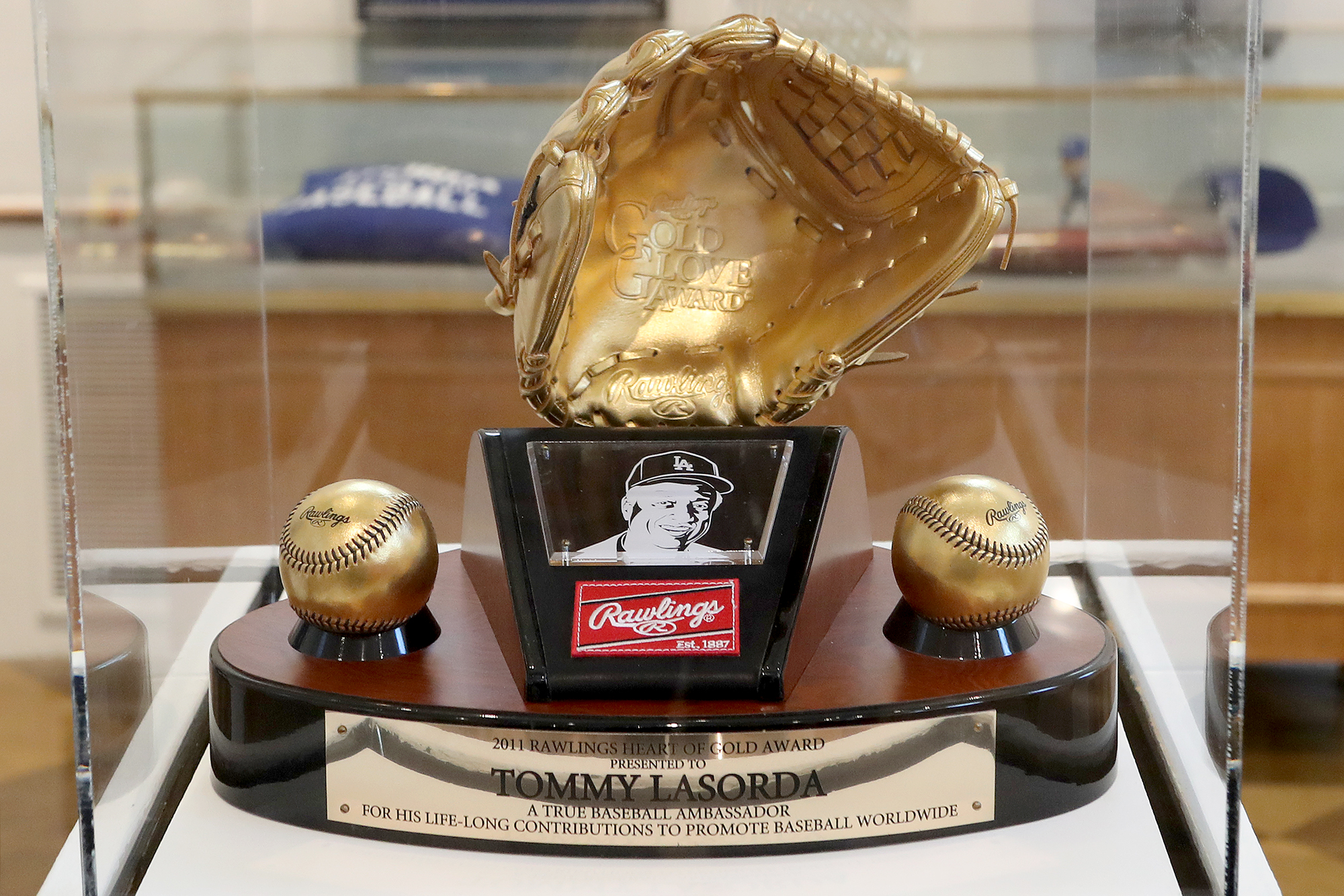 Fullerton Museum Center's 'Picturing America's Pastime' exhibit 'hits it out of the park' - Vimarsana News