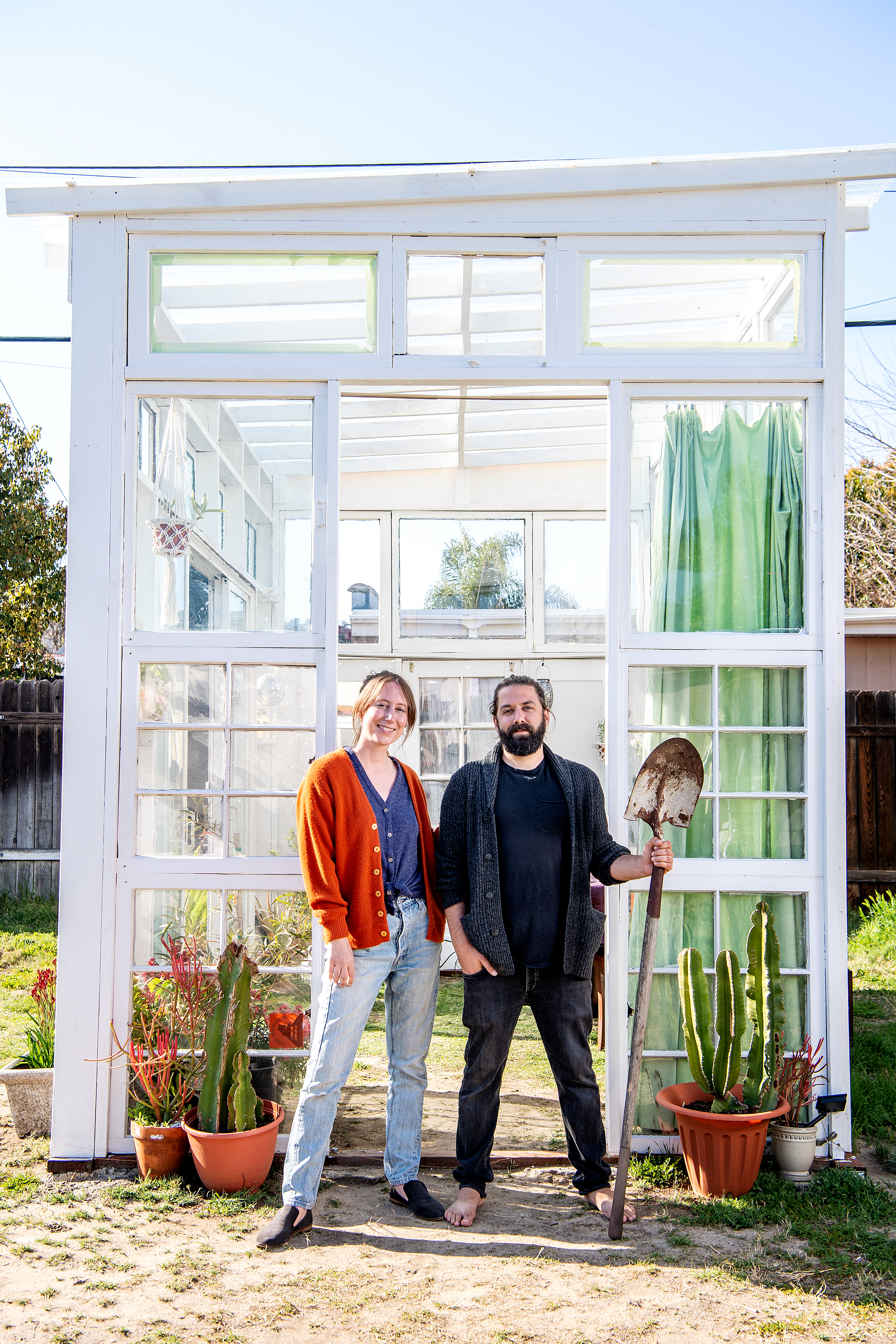 Buy Nothing fueled a DIY L.A. greenhouse during COVID-19 - The San Diego Union-Tribune - Vimarsana News