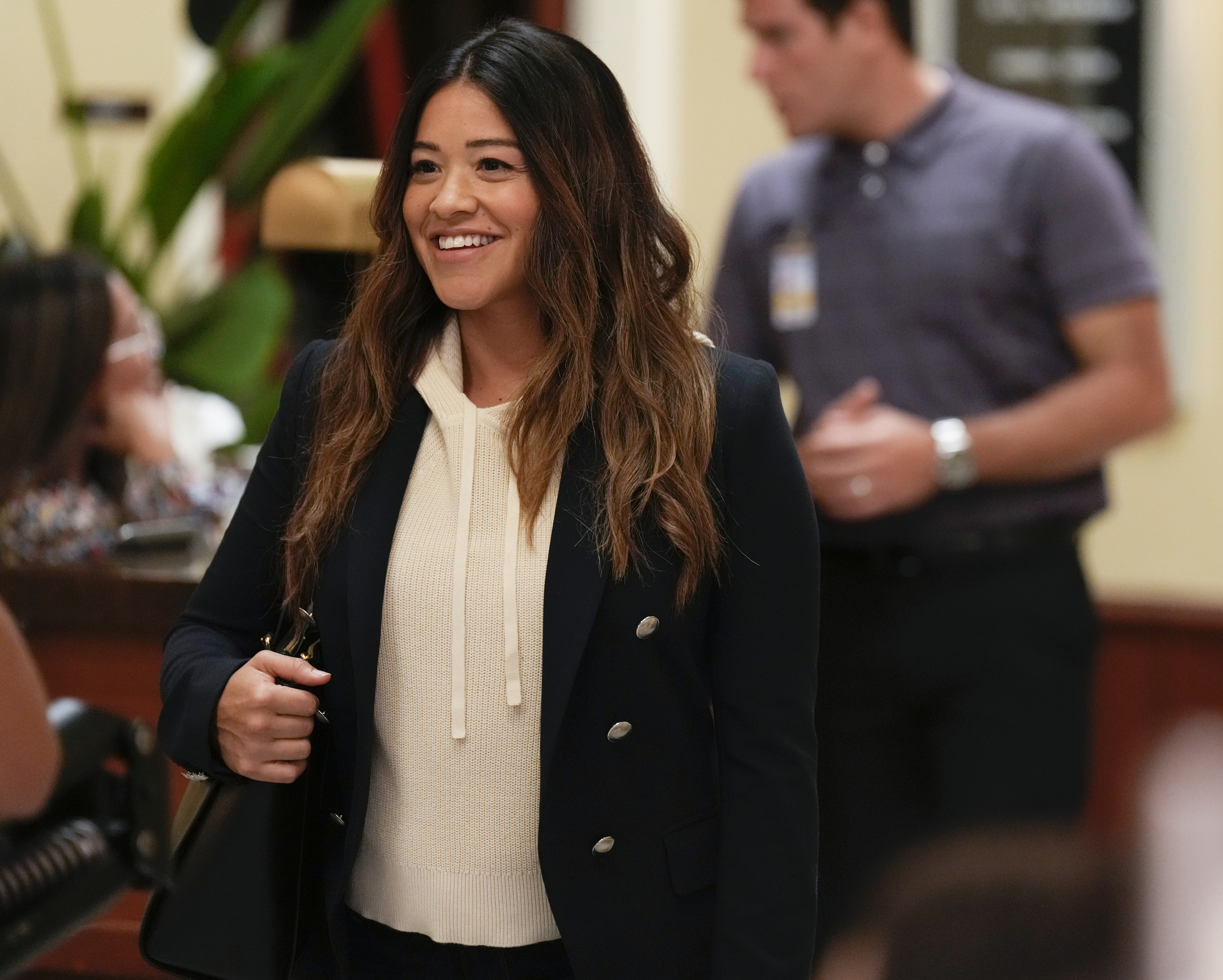 'Not Dead Yet': TV show captures the spirit(s) behind obits - Vimarsana News