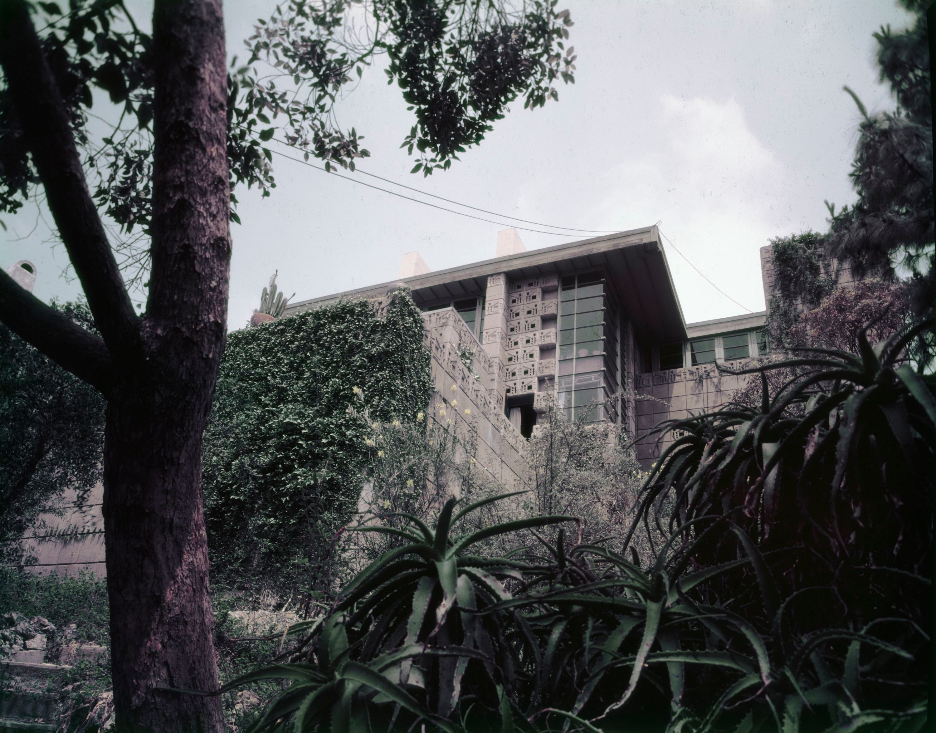 USC sells Frank Lloyd Wright Freeman House to developer - Vimarsana News