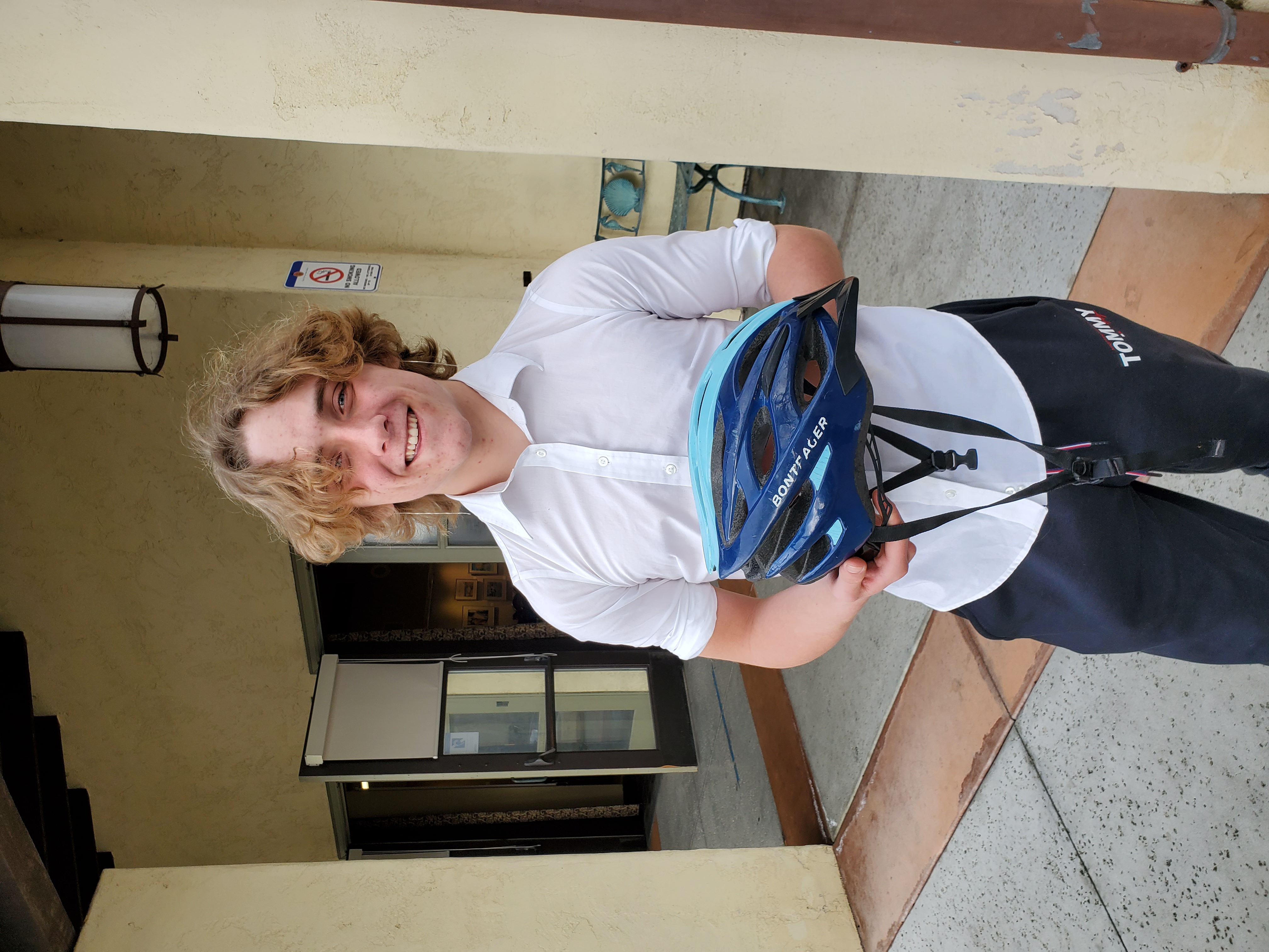 La Jolla High student who was hit by a car teams with firefighters to promote traffic safety at library event - Vimarsana News