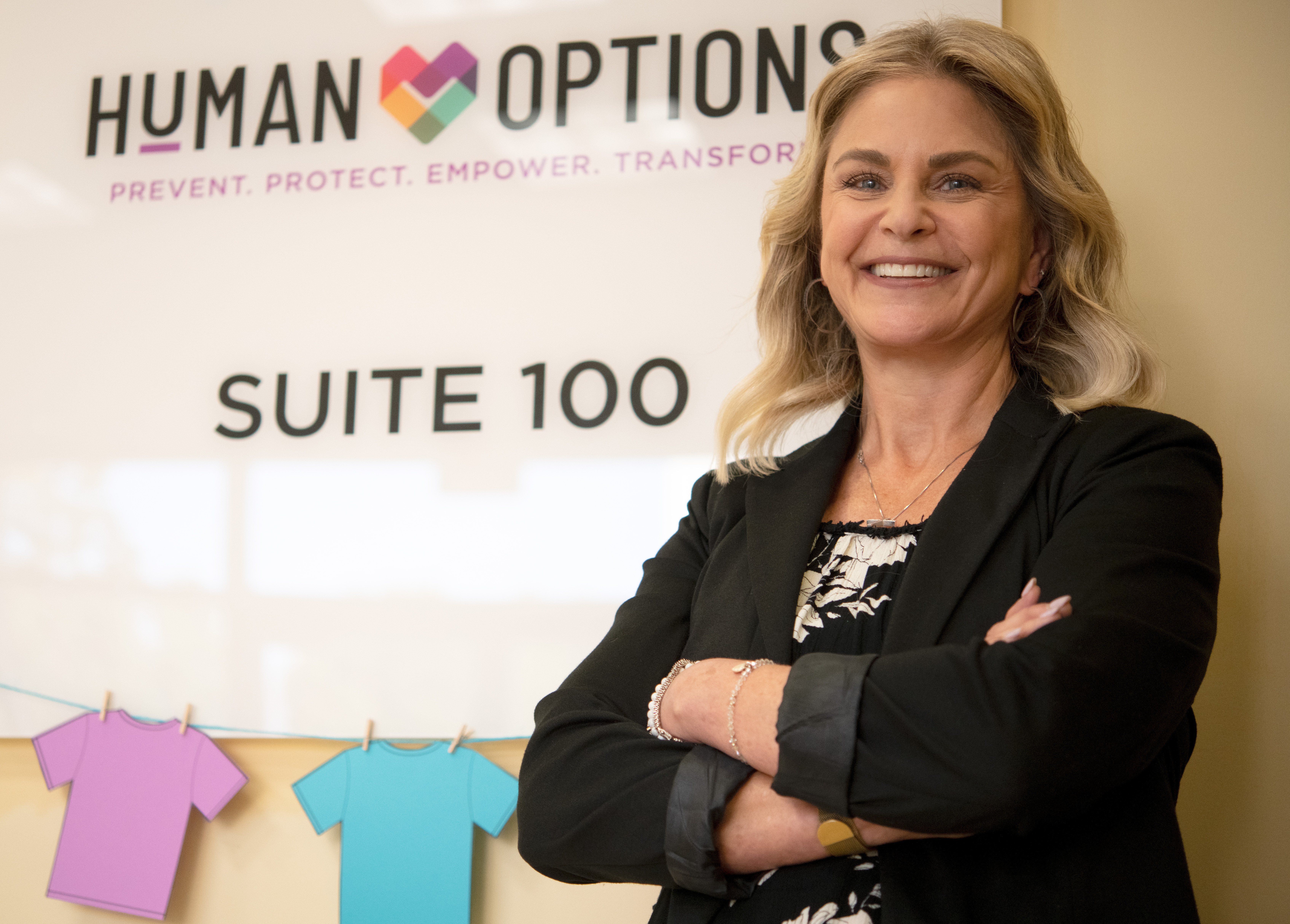 Newport Beach woman who survived abusive relationship uses her experience to empower others - Vimarsana News