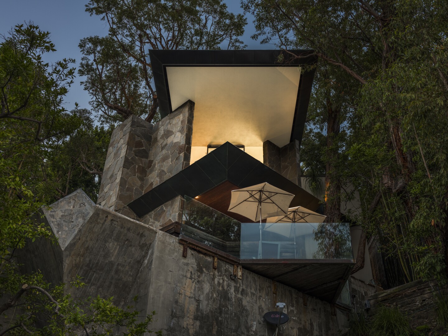 Real Estate newsletter: A John Lautner masterpiece trades hands - Vimarsana News
