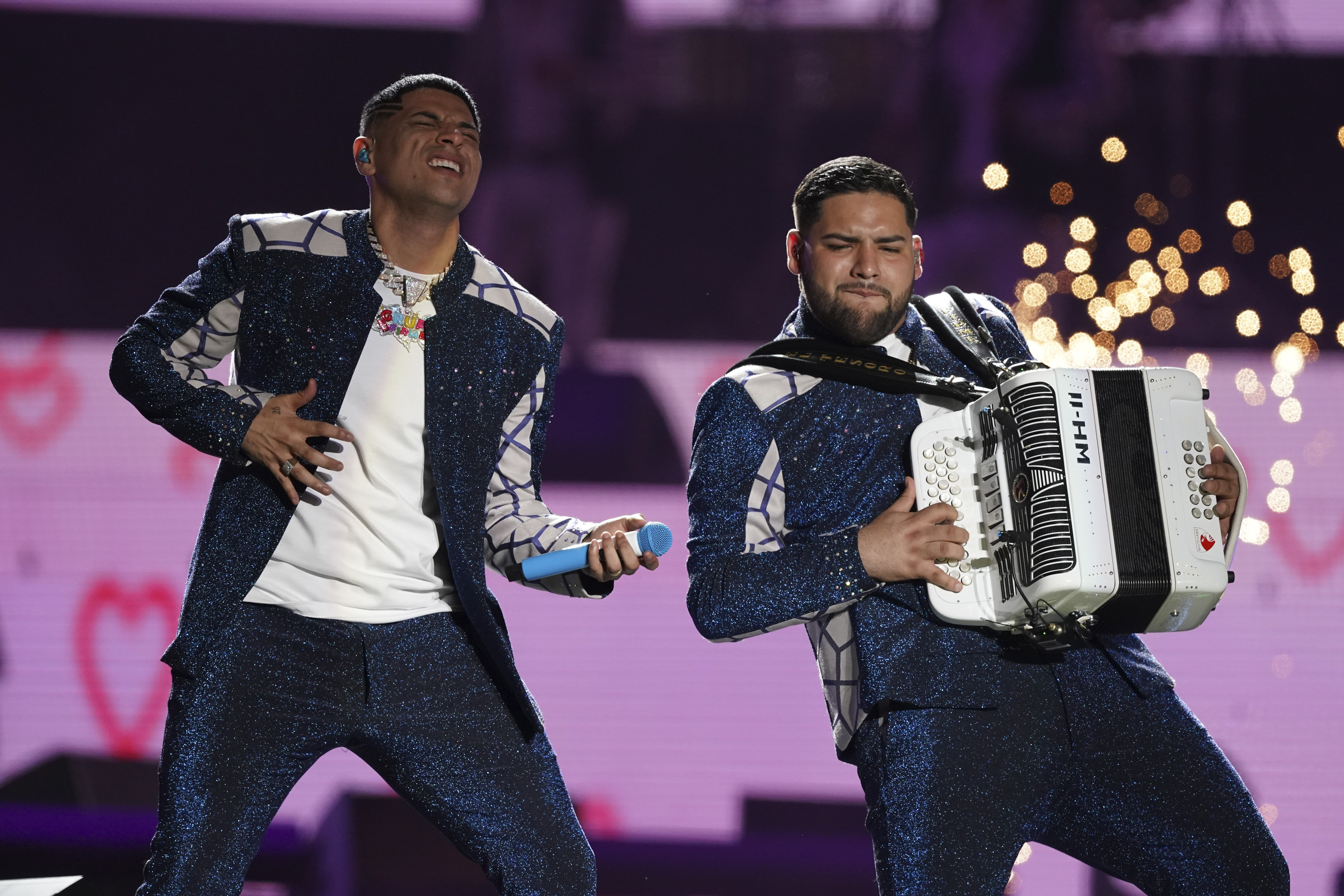 San Diego's top weekend events for Aug. 25-28: Grupo Firme, Def Leppard, Women's Equality Day and more - Vimarsana News
