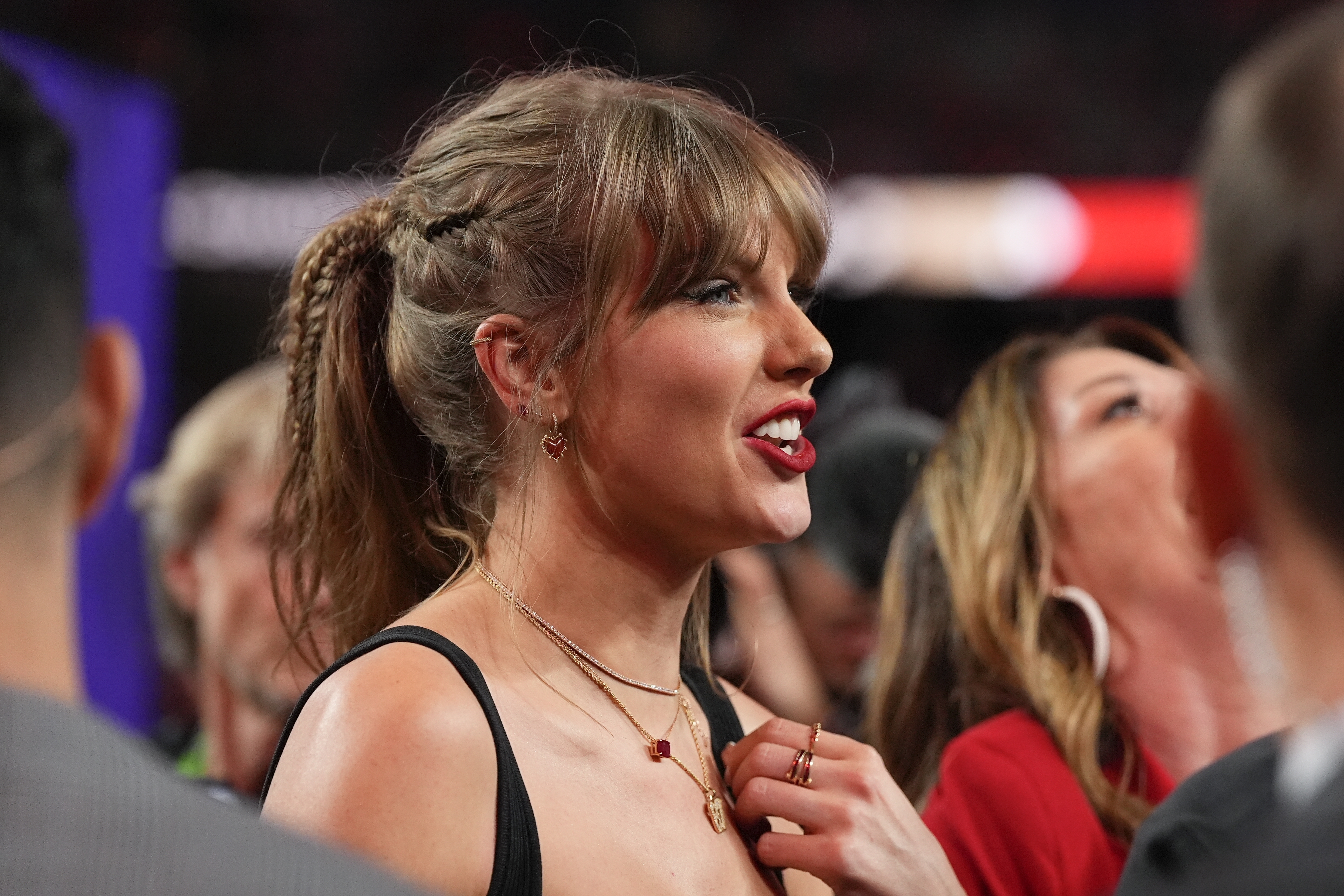 Taylor Swift donates to family of Chiefs parade shooting victim - Vimarsana News