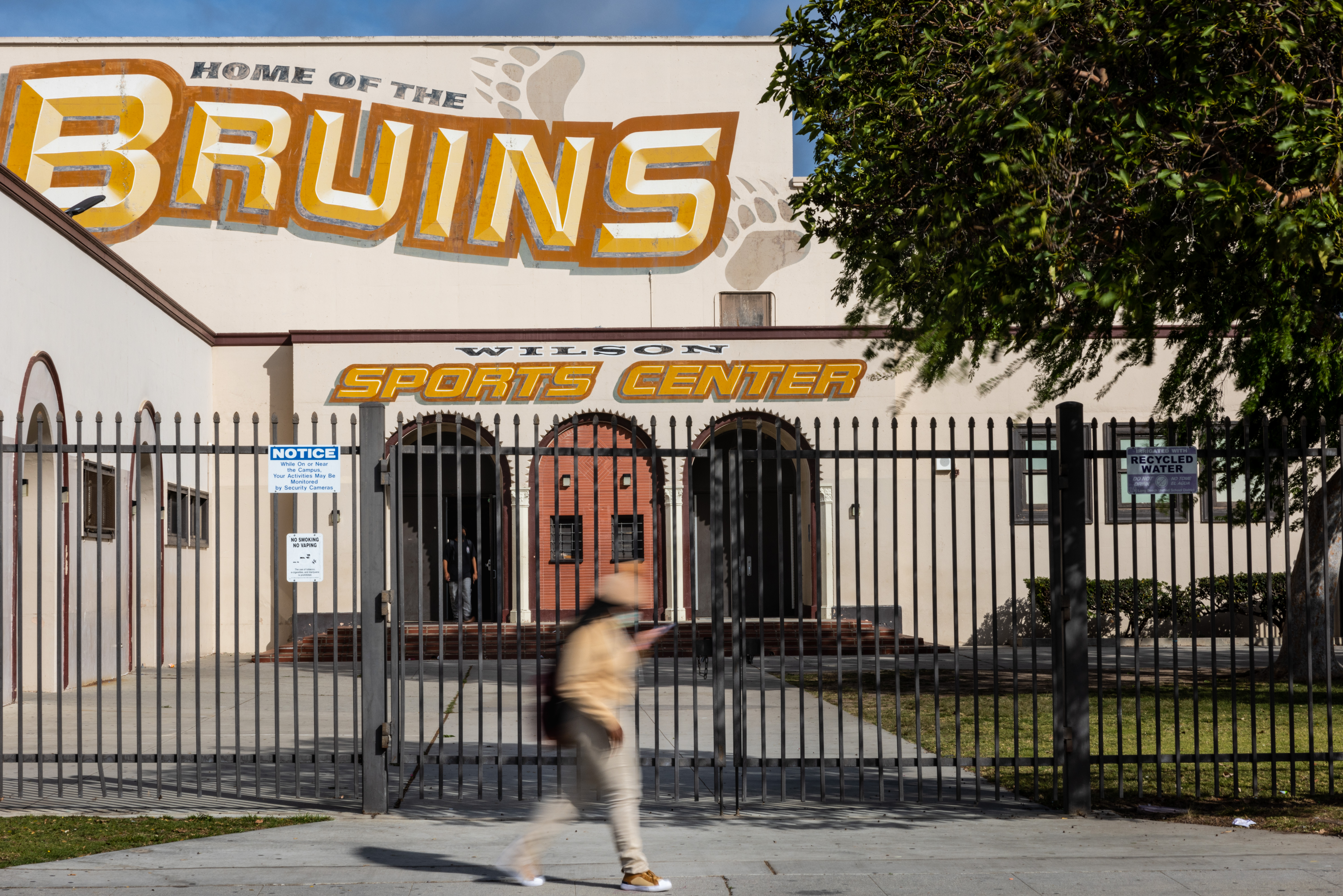 Gender-neutral locker room in Long Beach school in limbo - Vimarsana News
