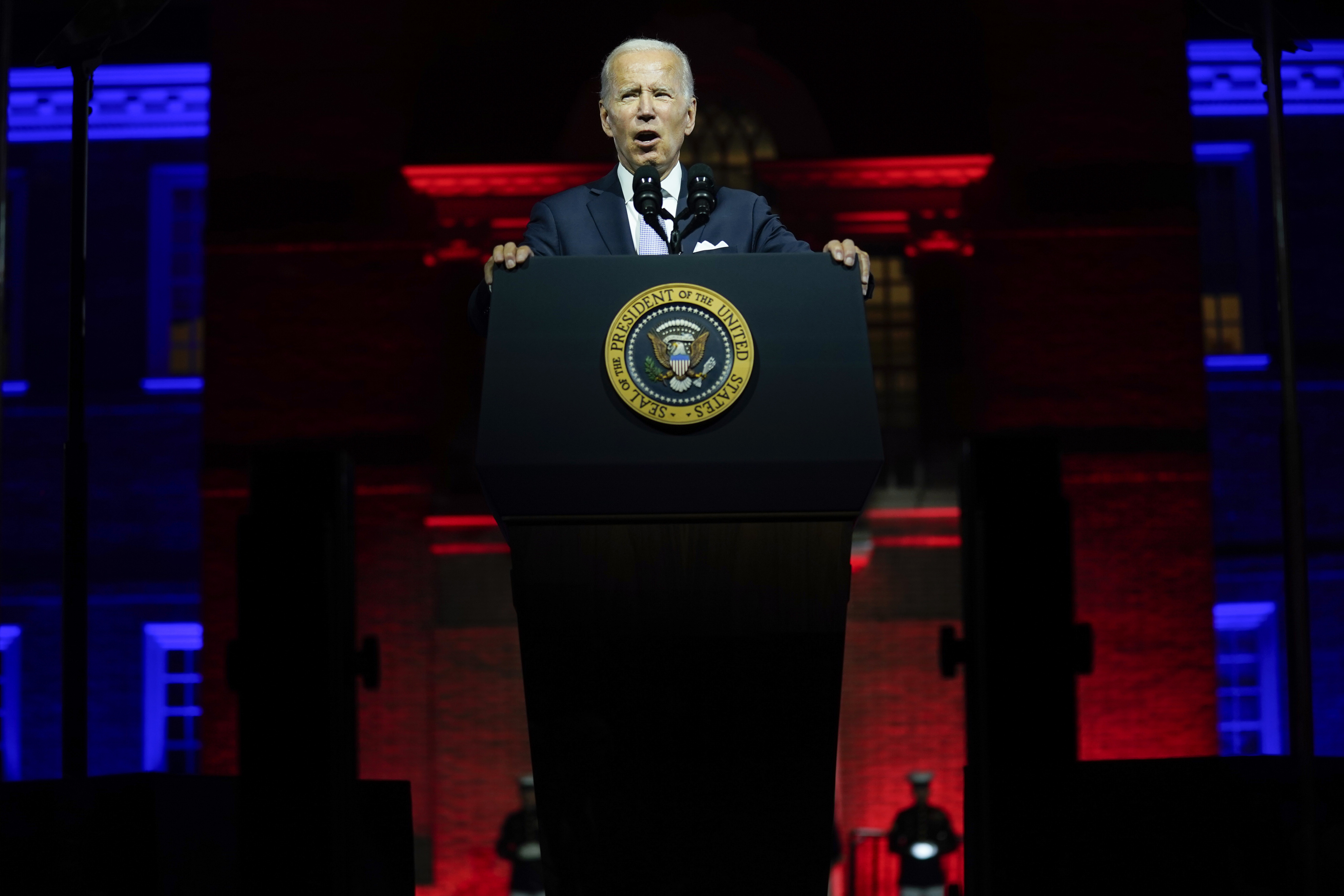 Analysis: Trump once again hands Biden a theme to run on - Vimarsana News