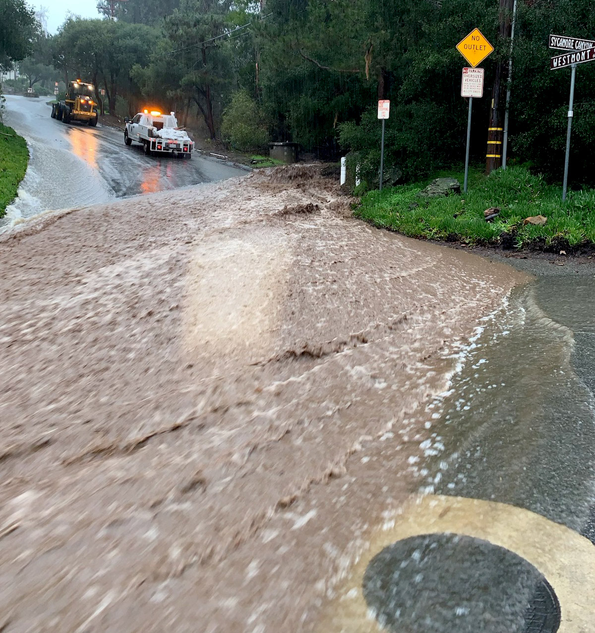 Intense storm hits Southern California with flooding threats - The San Diego Union-Tribune - Vimarsana News
