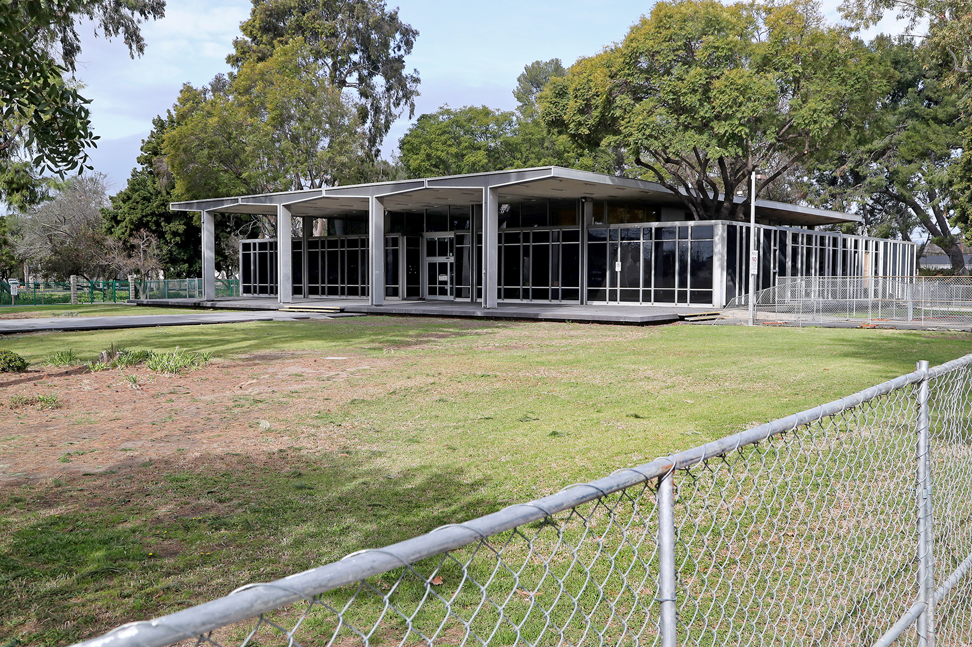 O.C. residents get a say in Fullerton's Hunt Library arts programming - Vimarsana News