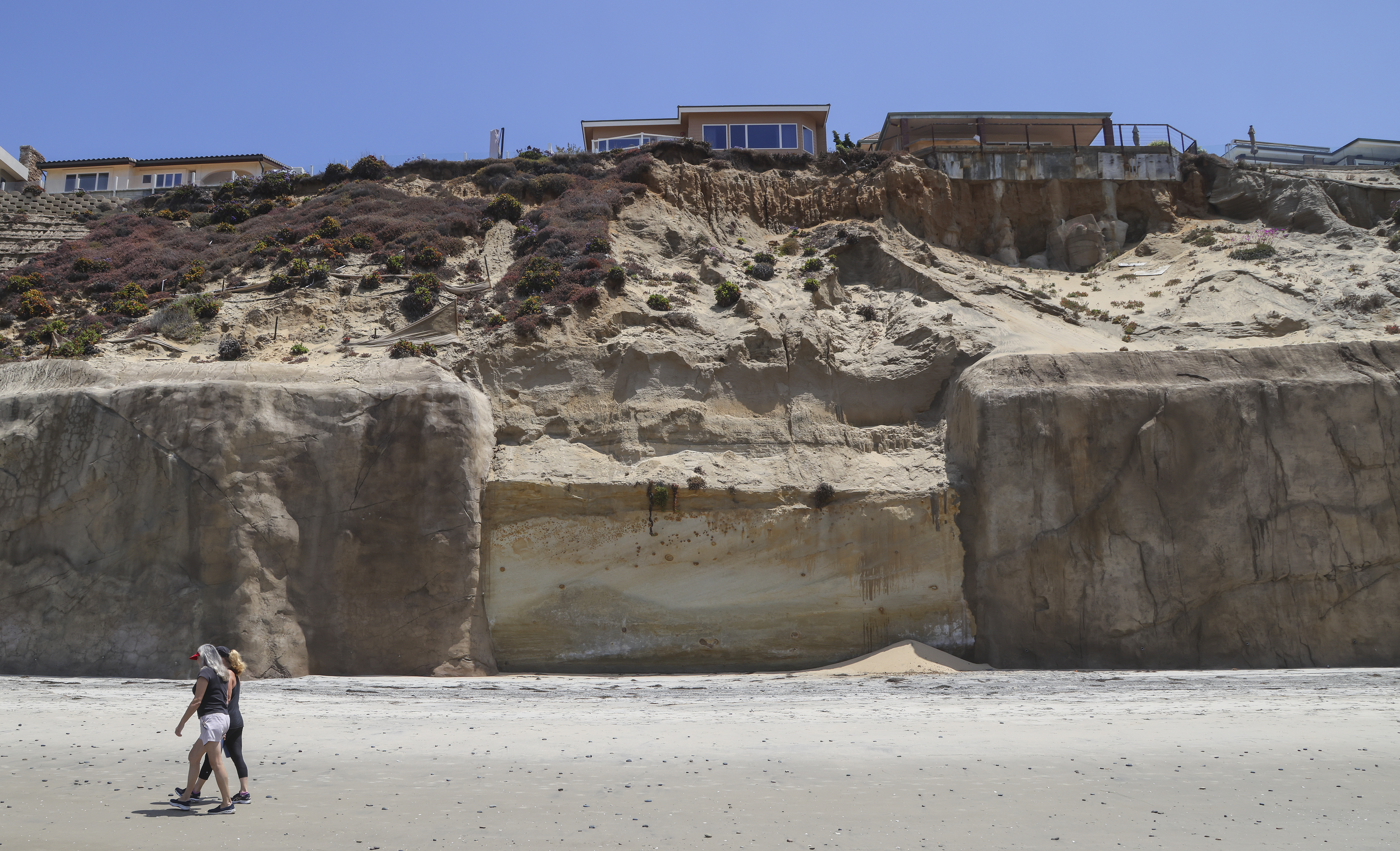 Coastal Commission approves Solana Beach seawall - Vimarsana News